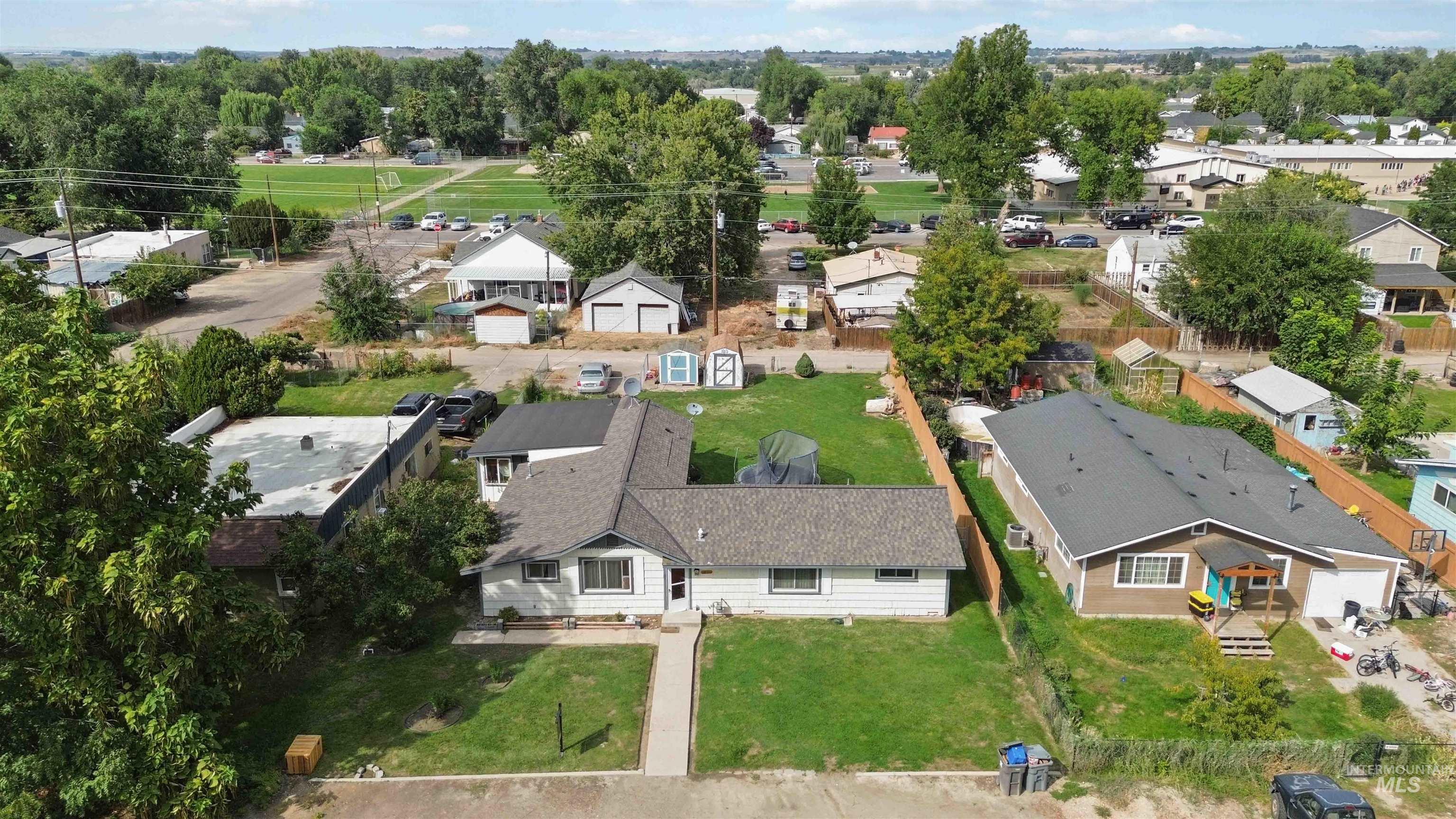 428 W Montana Ave