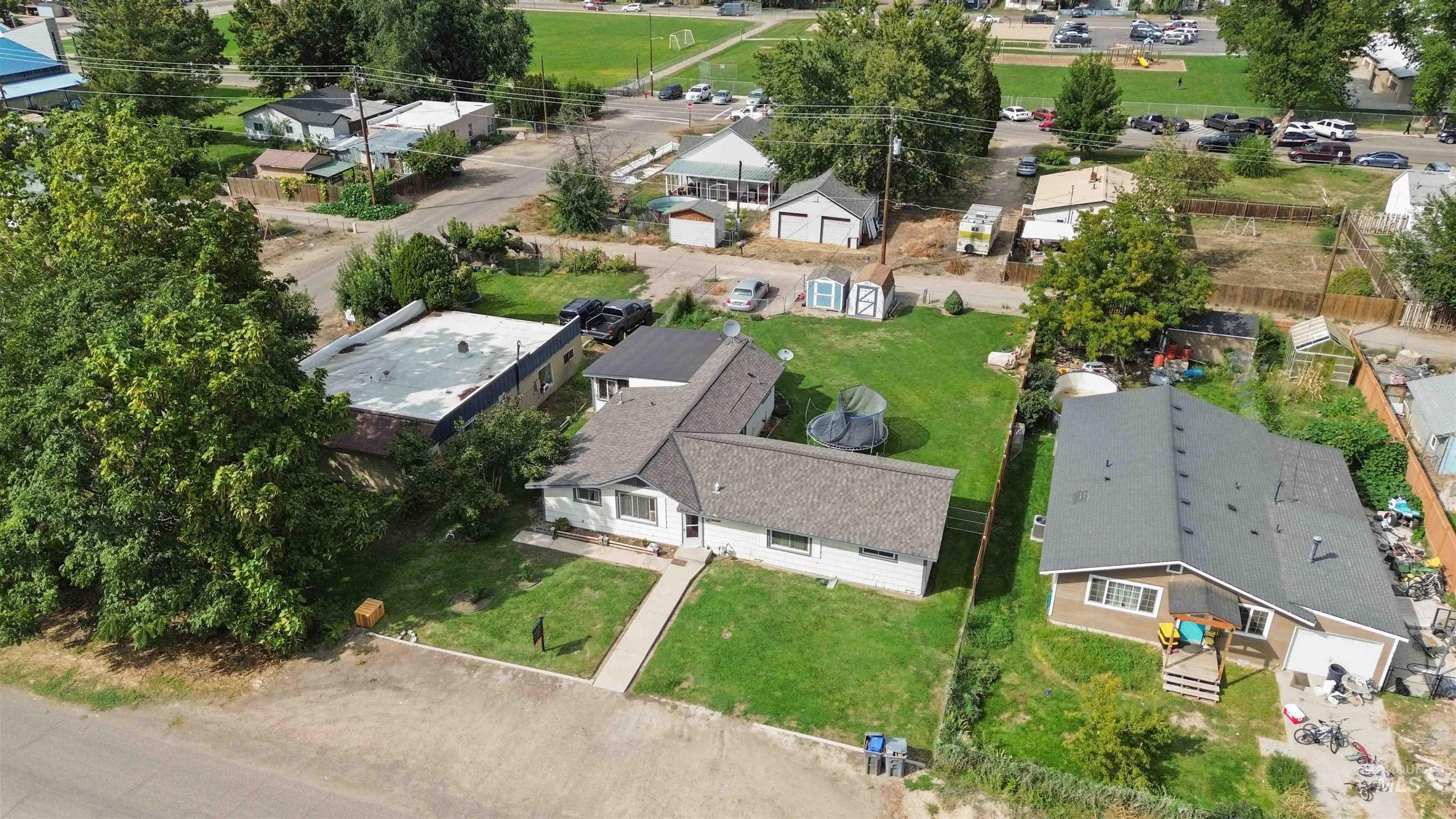 428 W Montana Ave