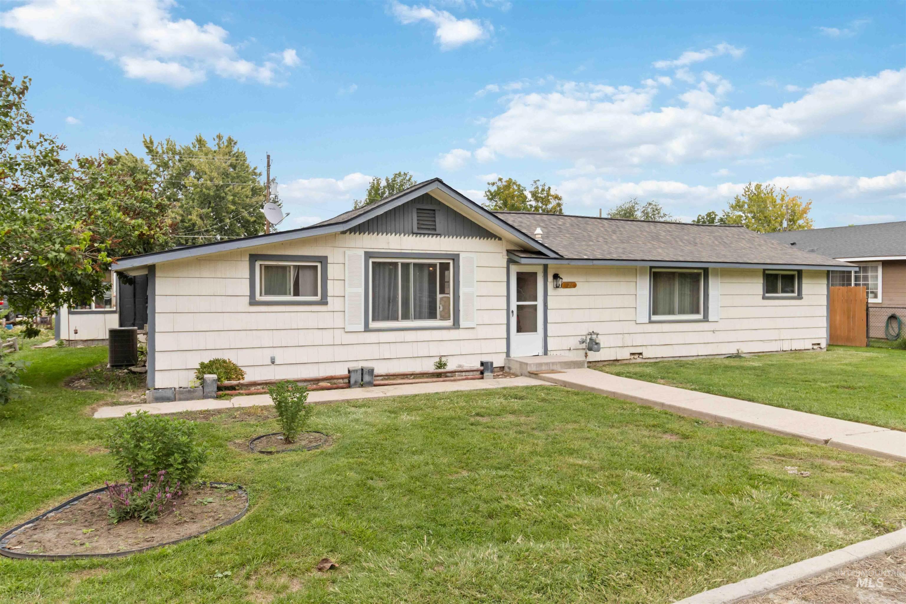 428 W Montana Ave
