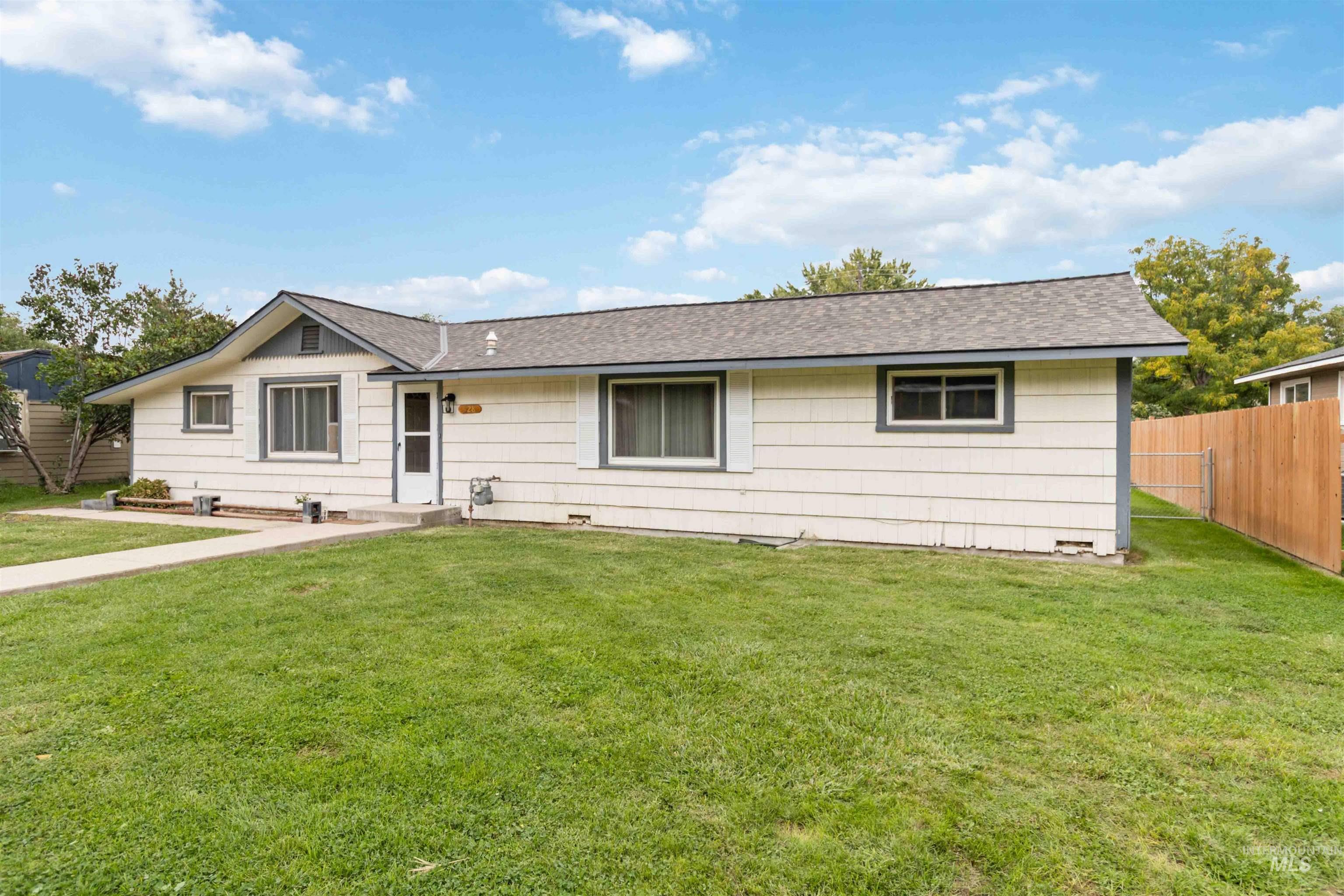 428 W Montana Ave
