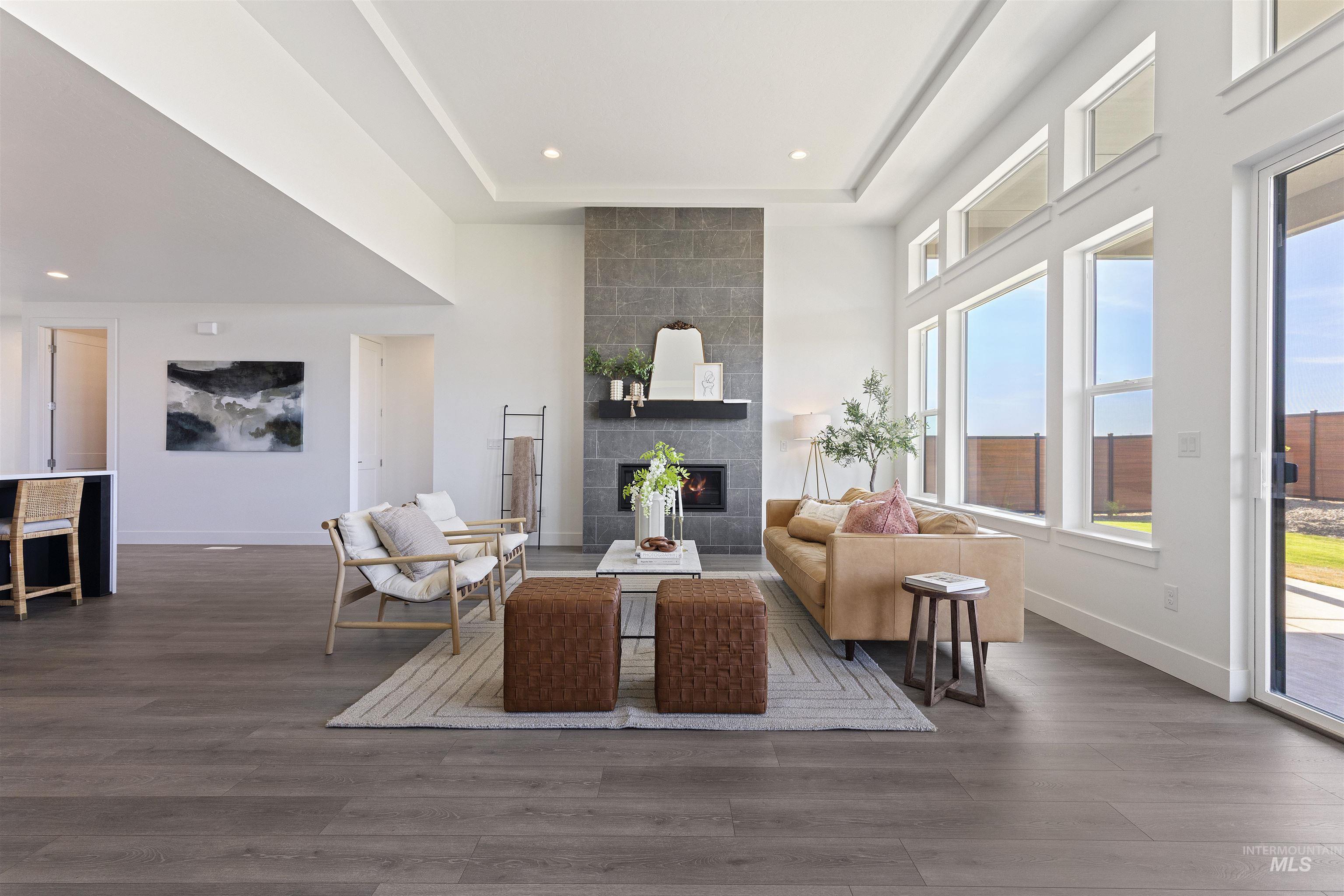 8691 W Inspirado Street