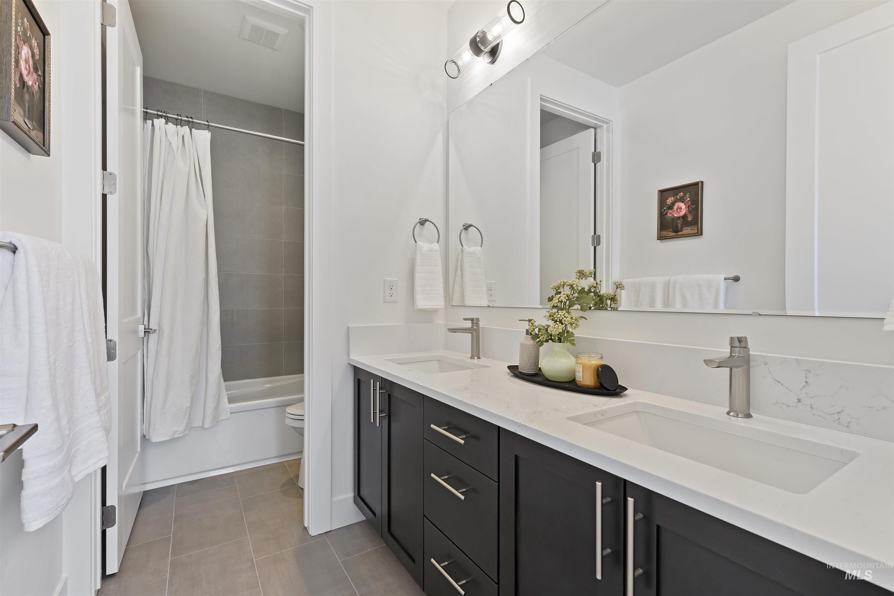 8691 W Inspirado Street