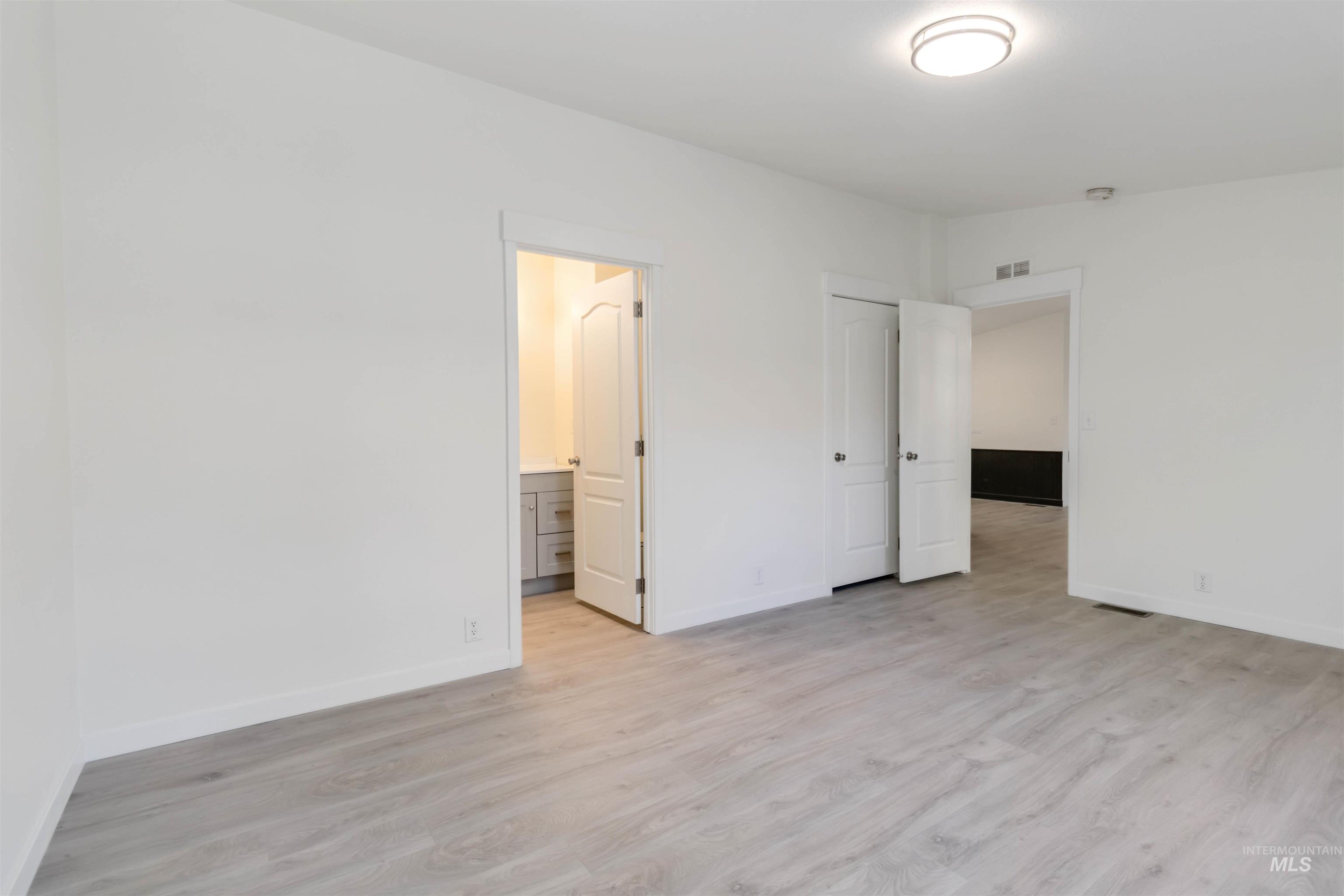 137 Rainbow Dr