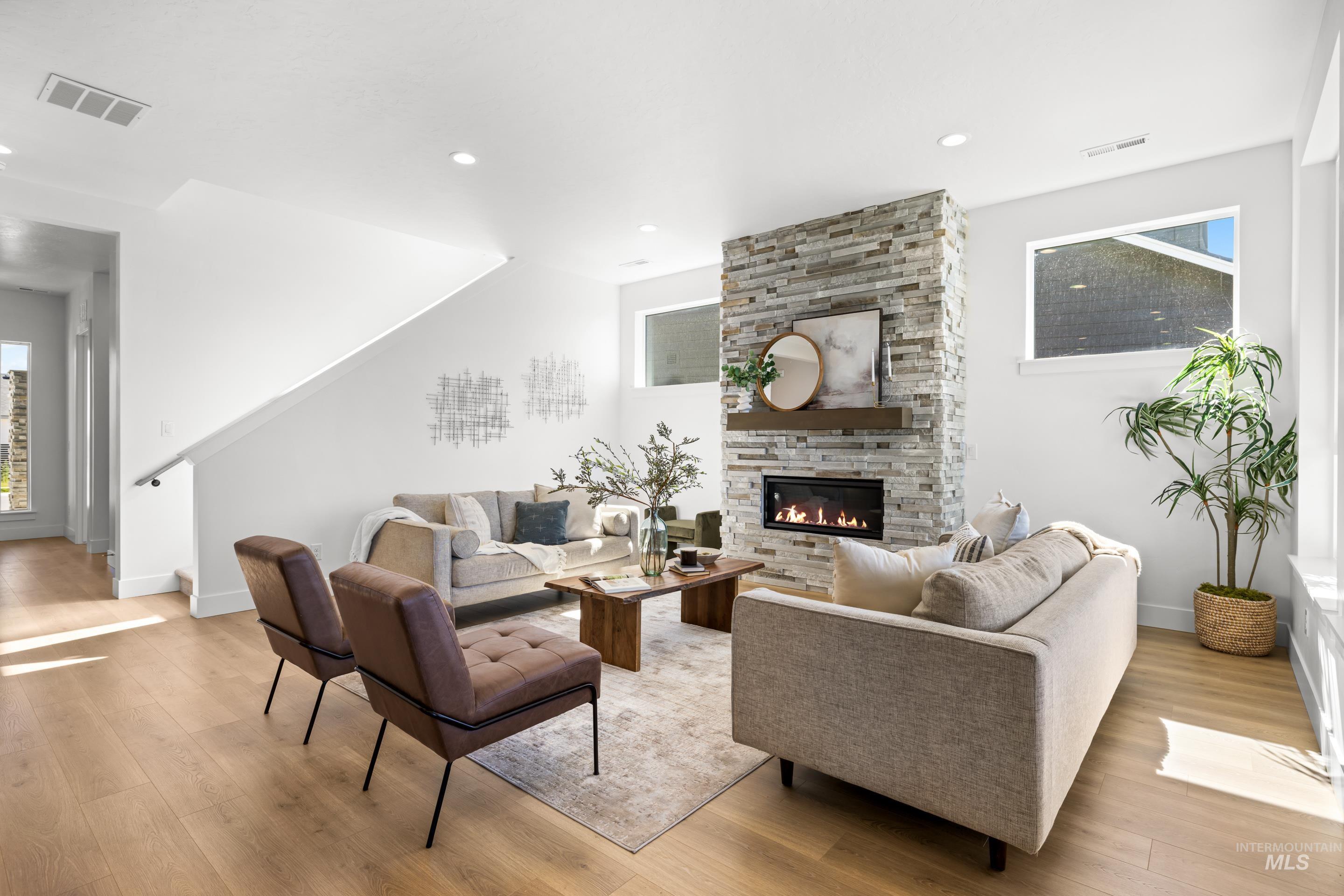 7649 W Whisper Ridge Dr Unit: Rouge