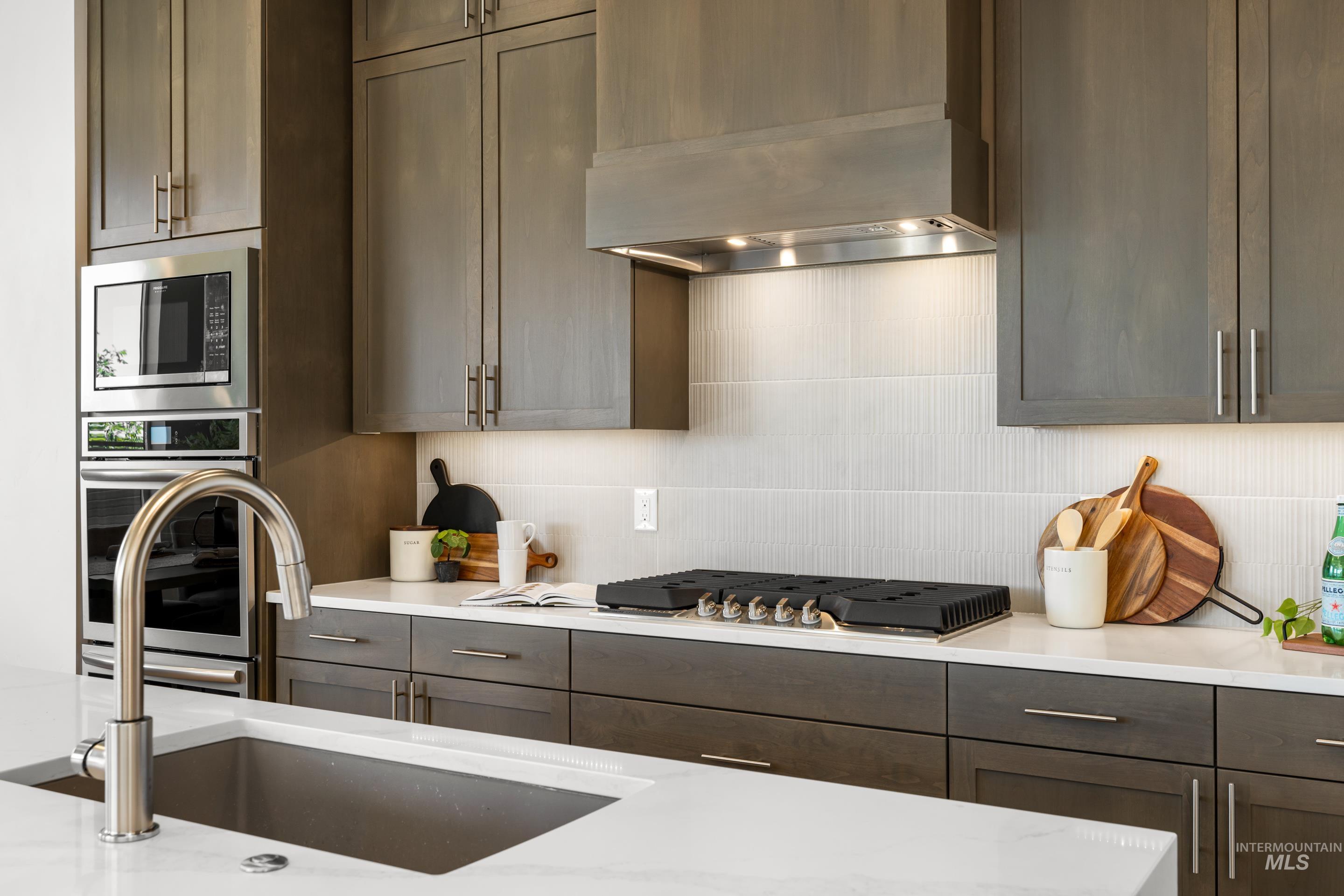 7649 W Whisper Ridge Dr Unit: Rouge