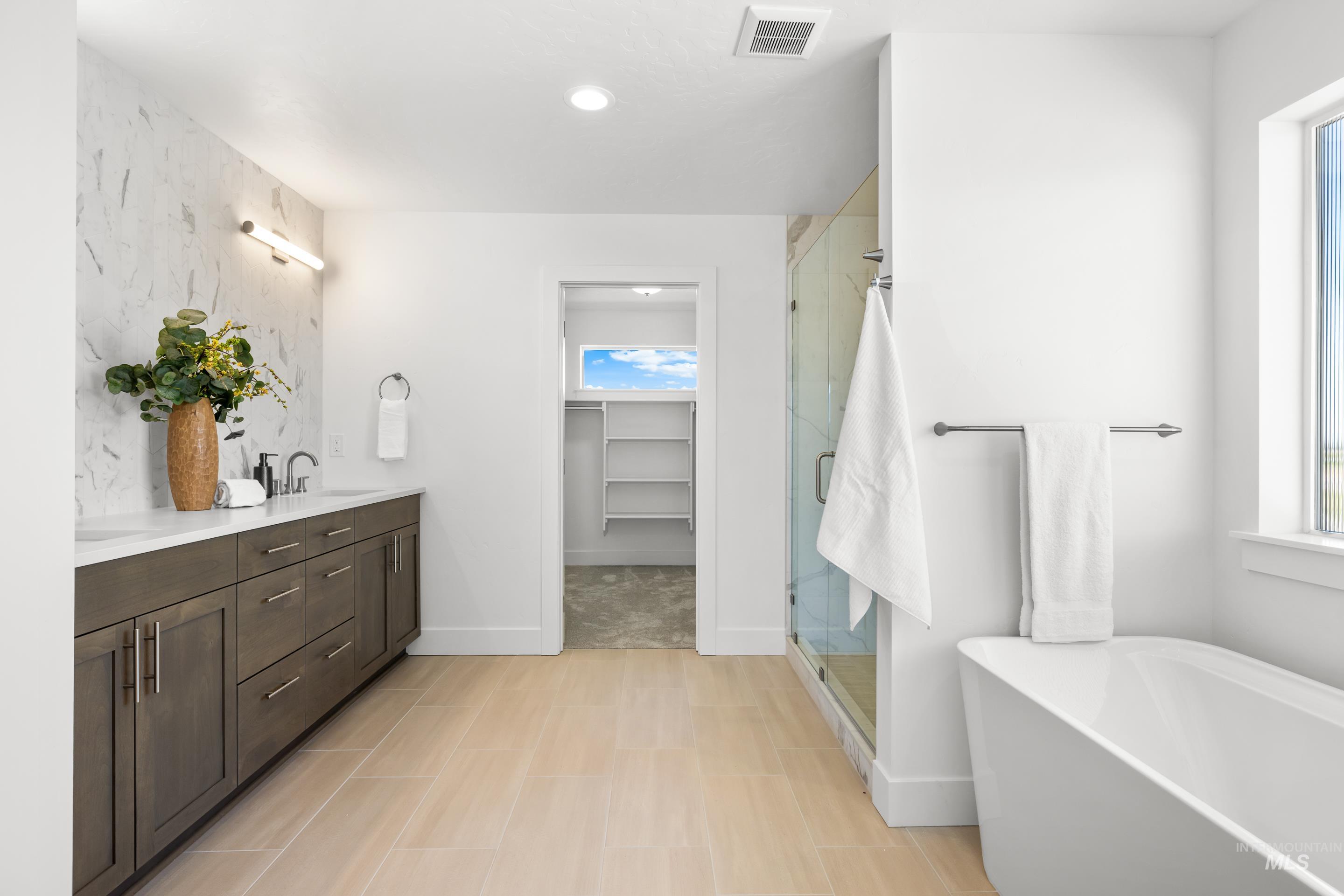 7649 W Whisper Ridge Dr Unit: Rouge