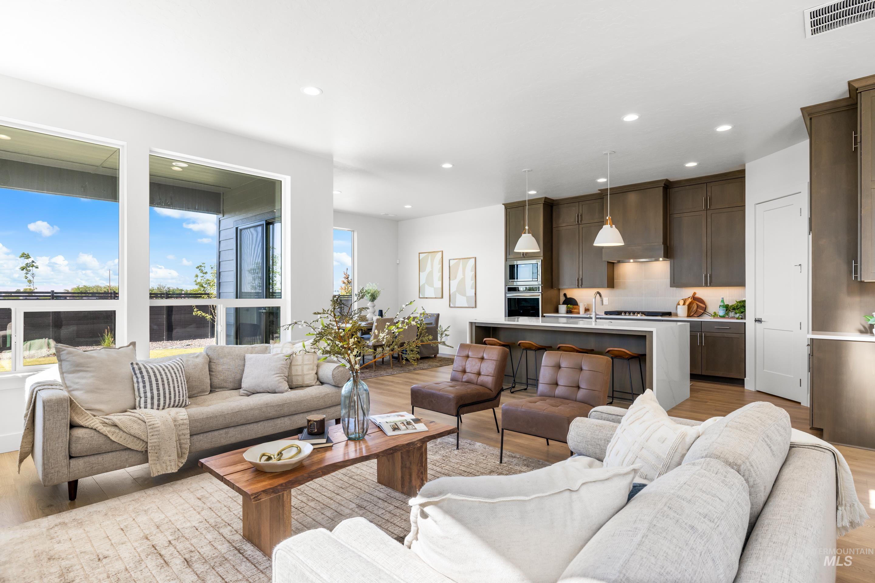 7649 W Whisper Ridge Dr Unit: Rouge