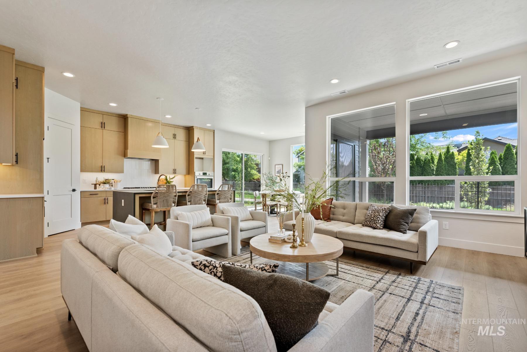 7660 W Old School St Unit: Rouge