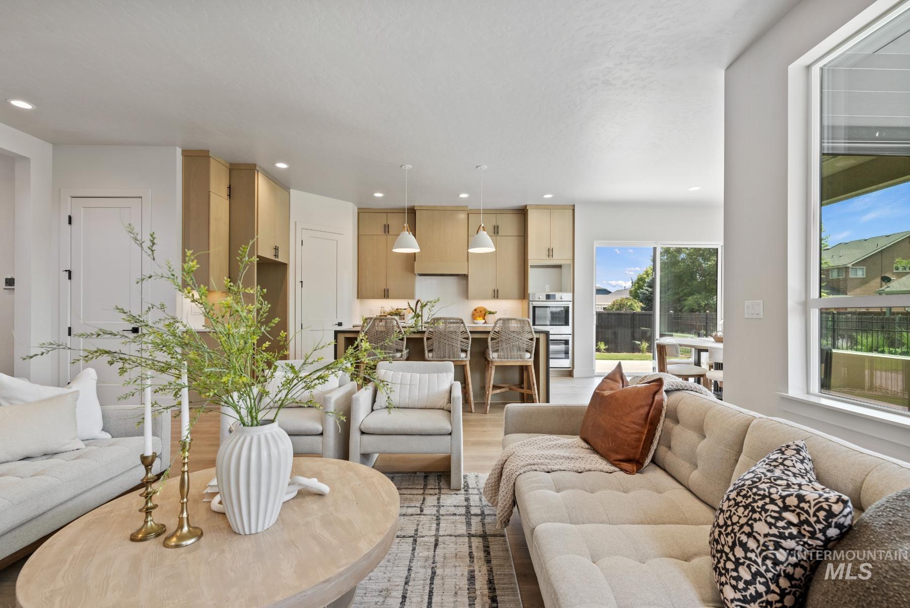 7660 W Old School St Unit: Rouge