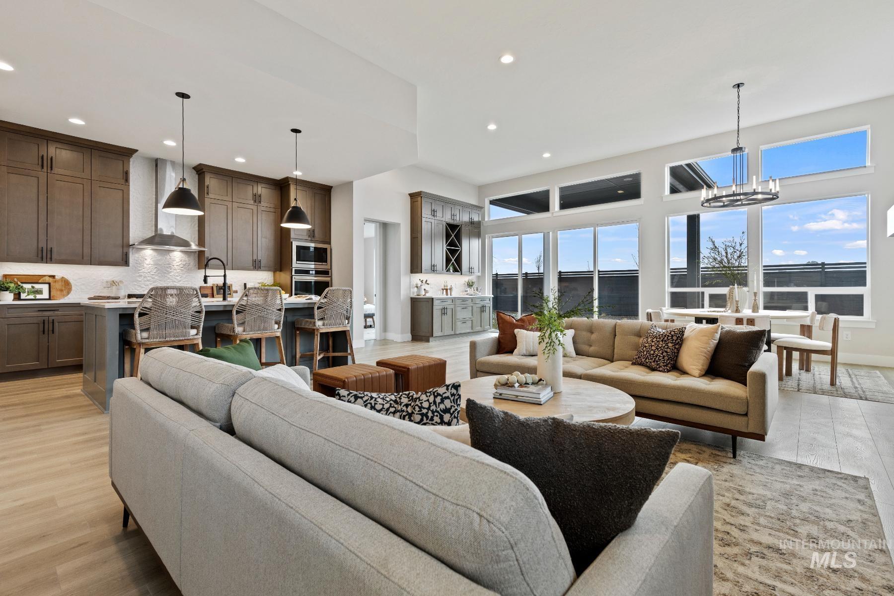 6732 N Magic Mallard Ave Unit: Molalla Bonus