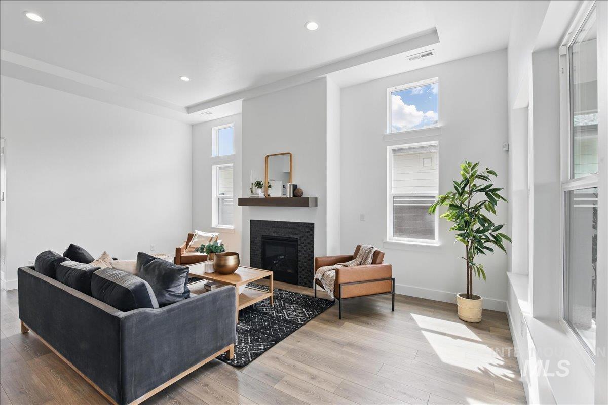 7624 W Old School St Unit: Sage