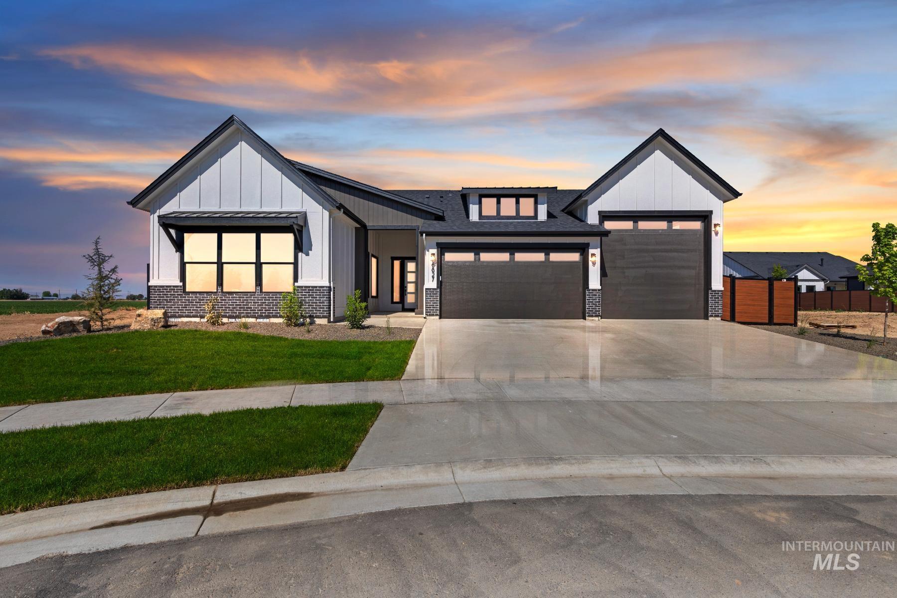 8650 W Inspirado Street