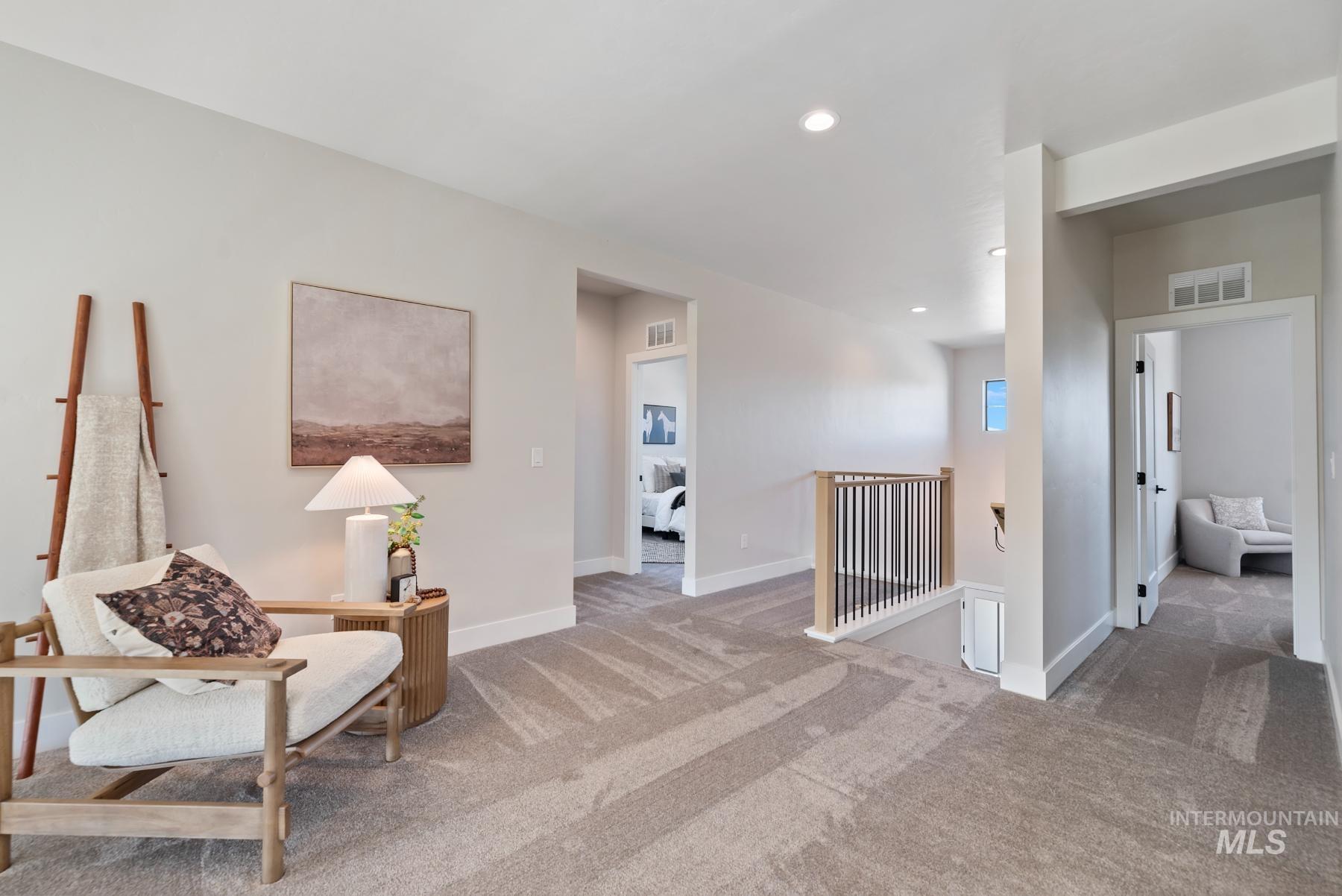 6851 N Valley Breeze Ave