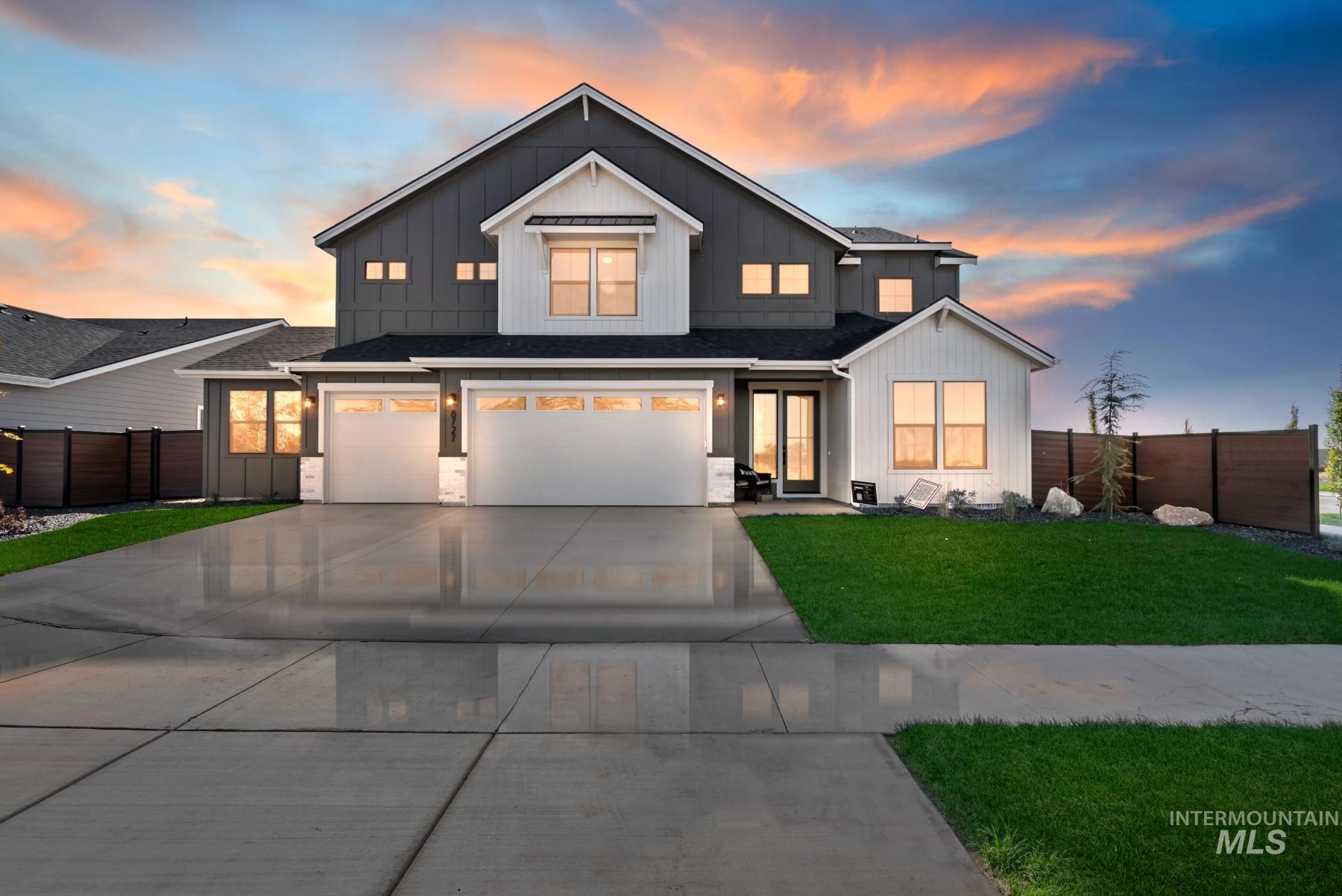 6851 N Valley Breeze Ave