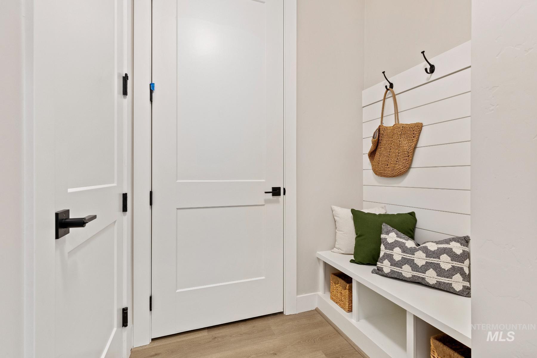 6732 N Magic Mallard Ave Unit: Molalla Bonus