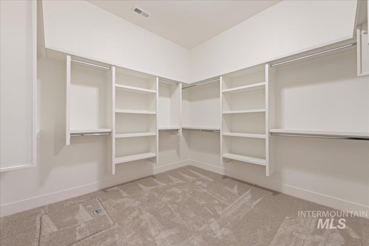 6829 N Valley Breeze Avenue