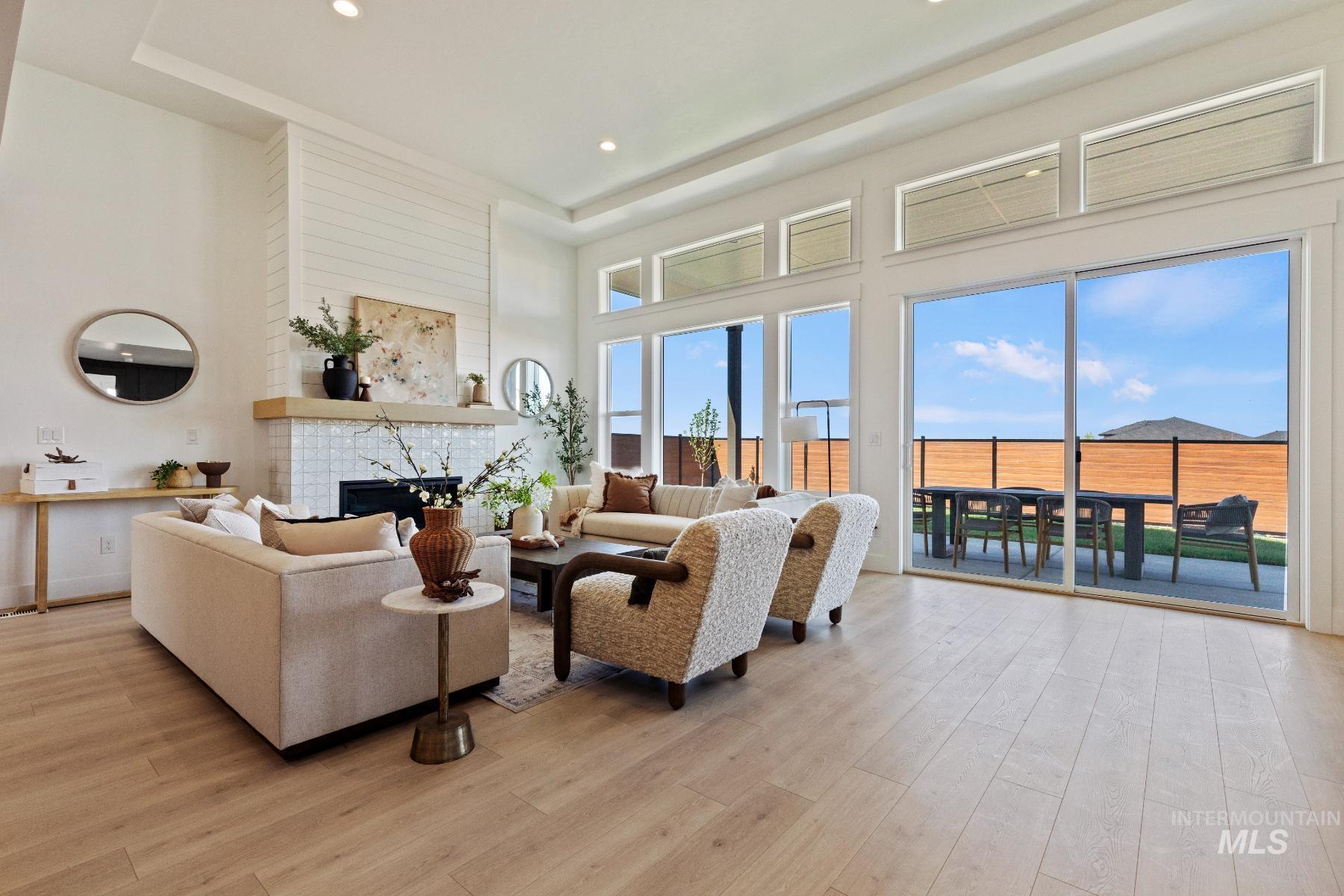 8523 W Happy Day Drive