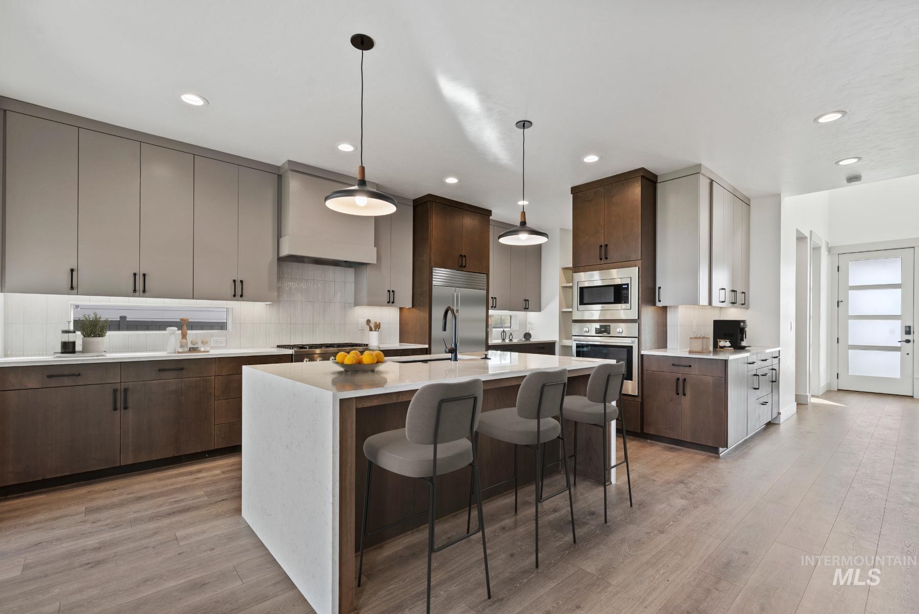 8537 W Happy Day Dr. Unit: Alpine