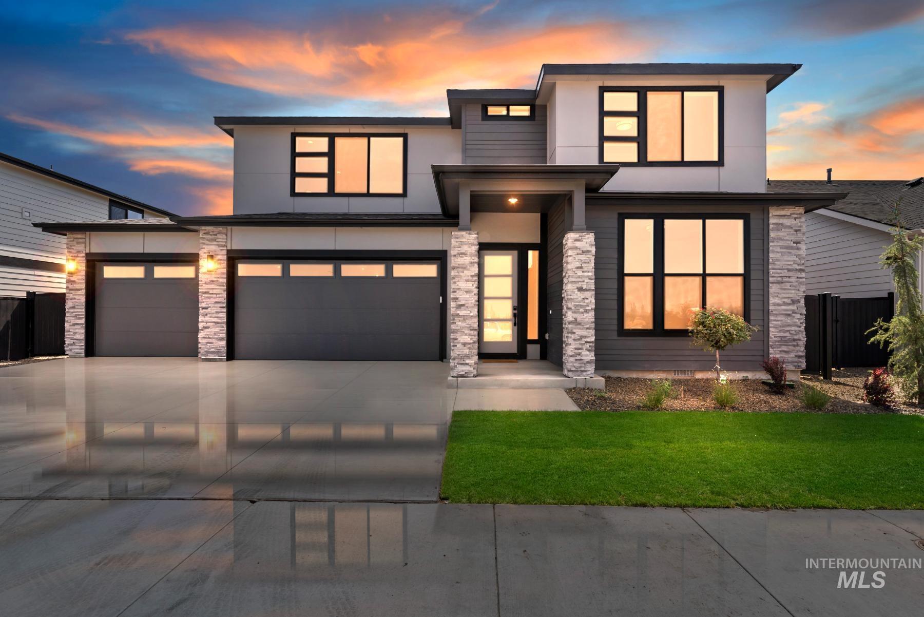 8458 W Graye St. Unit: Rouge