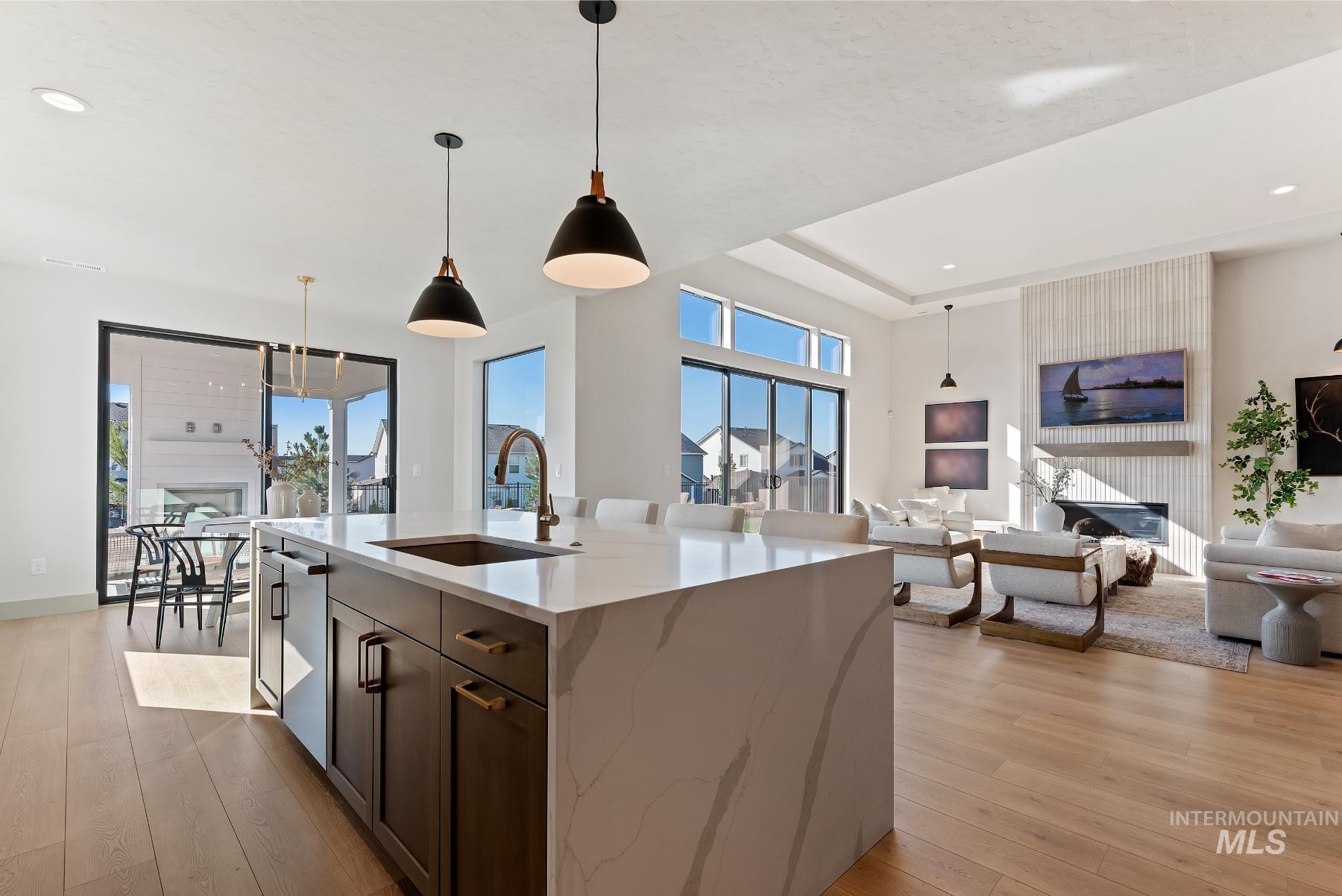 8530 W Graye Street Unit: Shasta XXL