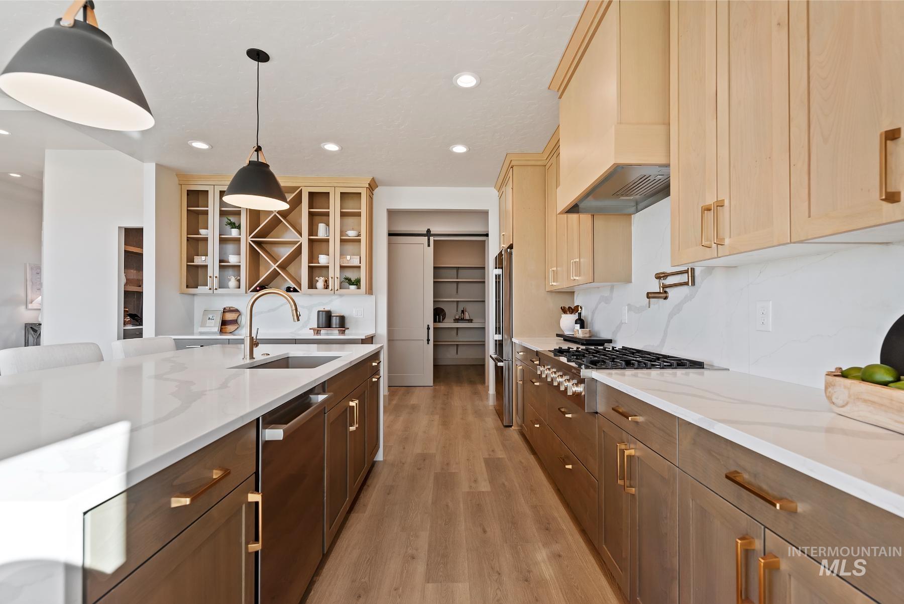 8530 W Graye Street Unit: Shasta XXL