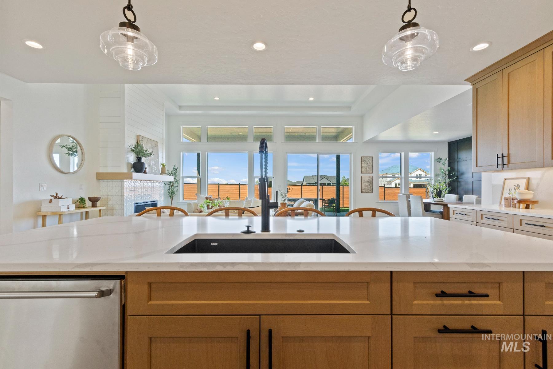 6773 N Ellis Park Ave Unit: Jefferson