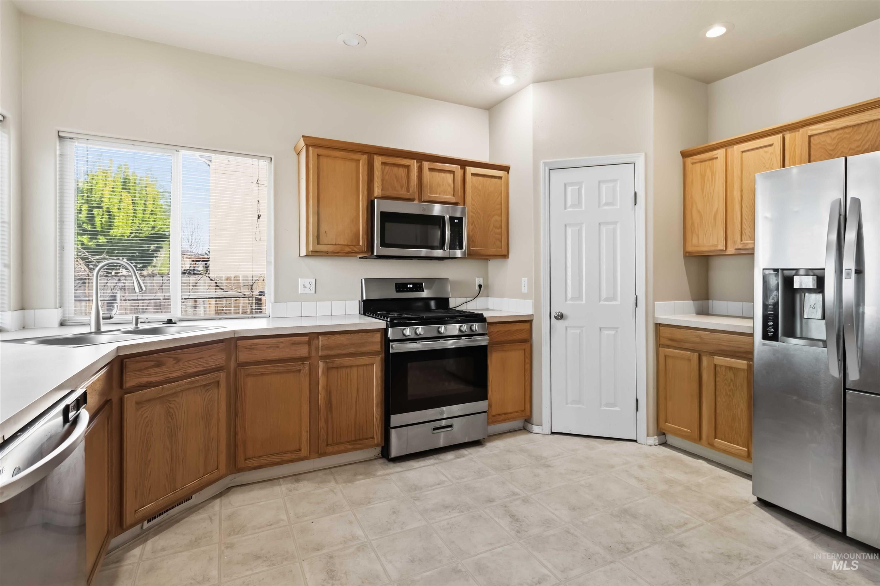 5108 Northrup Way