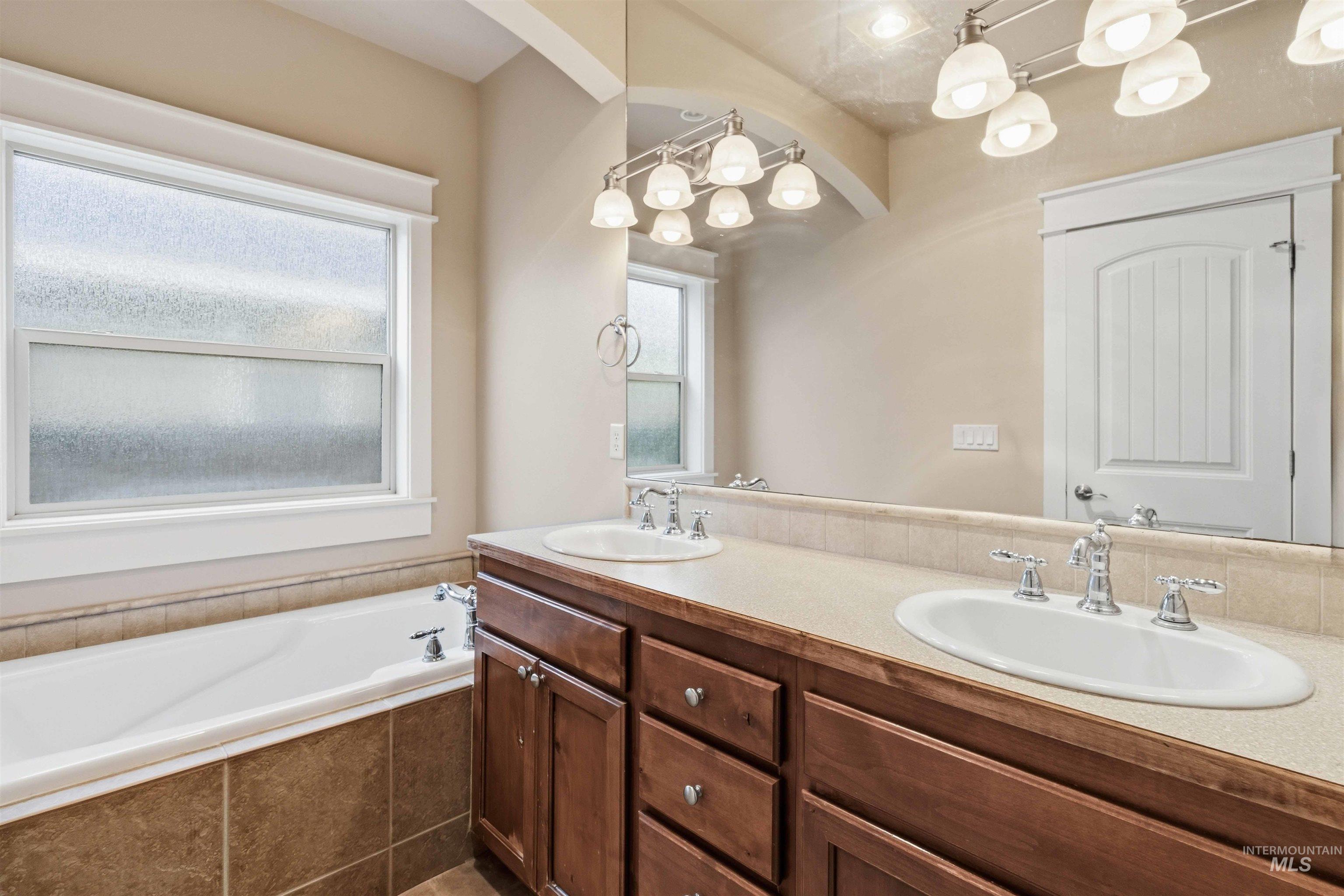 11033 W Hazelwood Dr.