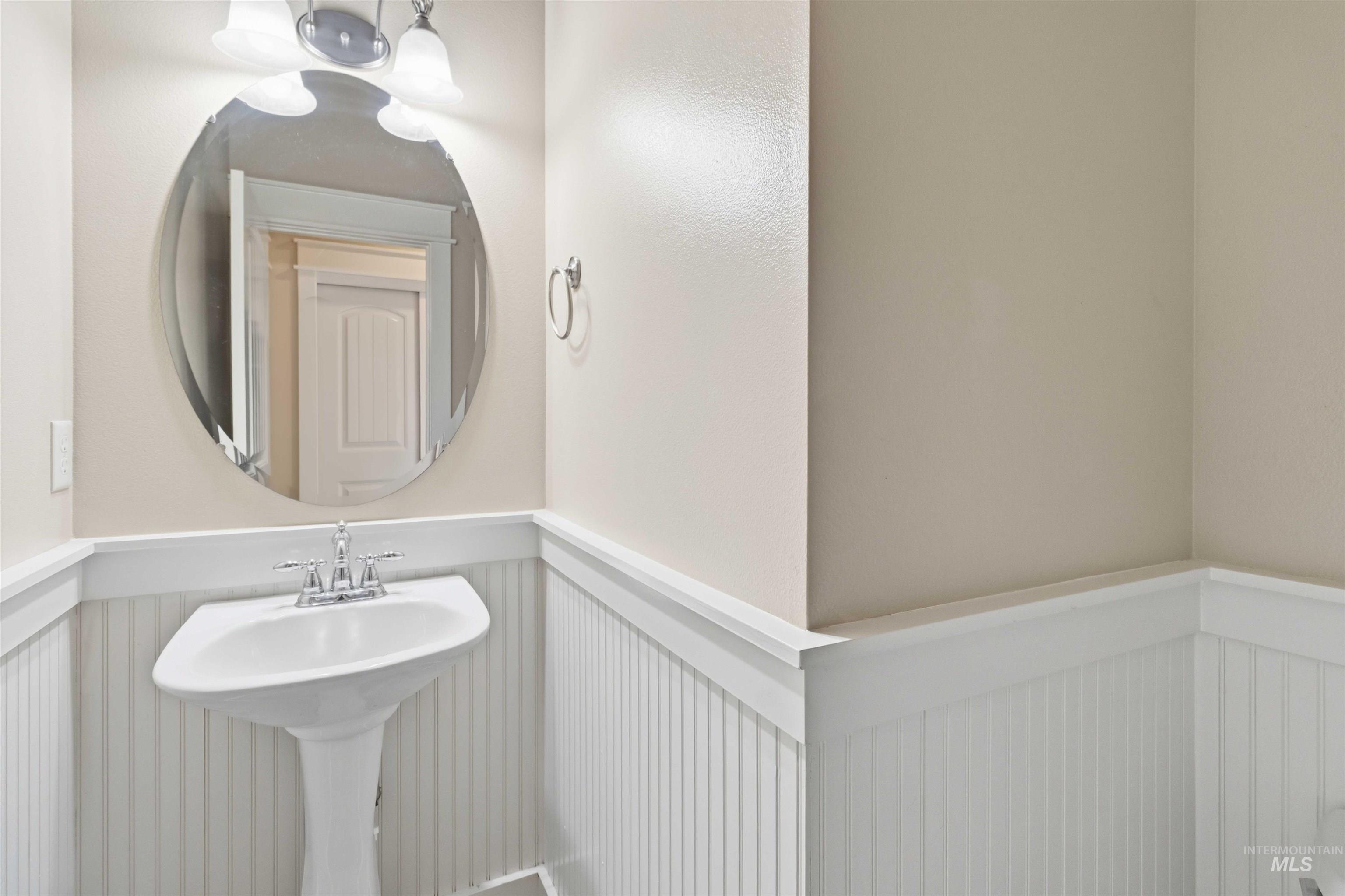 11033 W Hazelwood Dr.