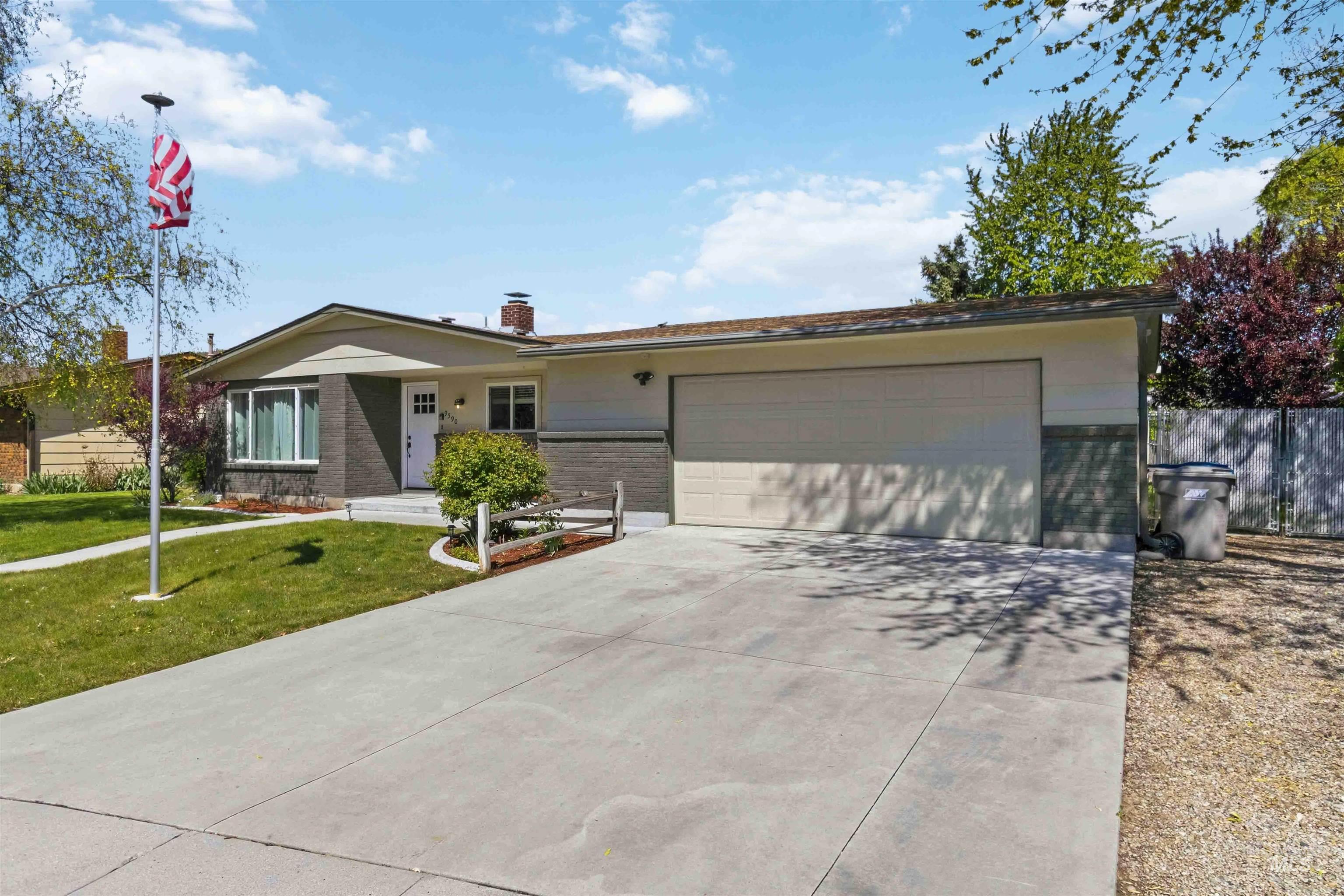 9590 W Creede Steet