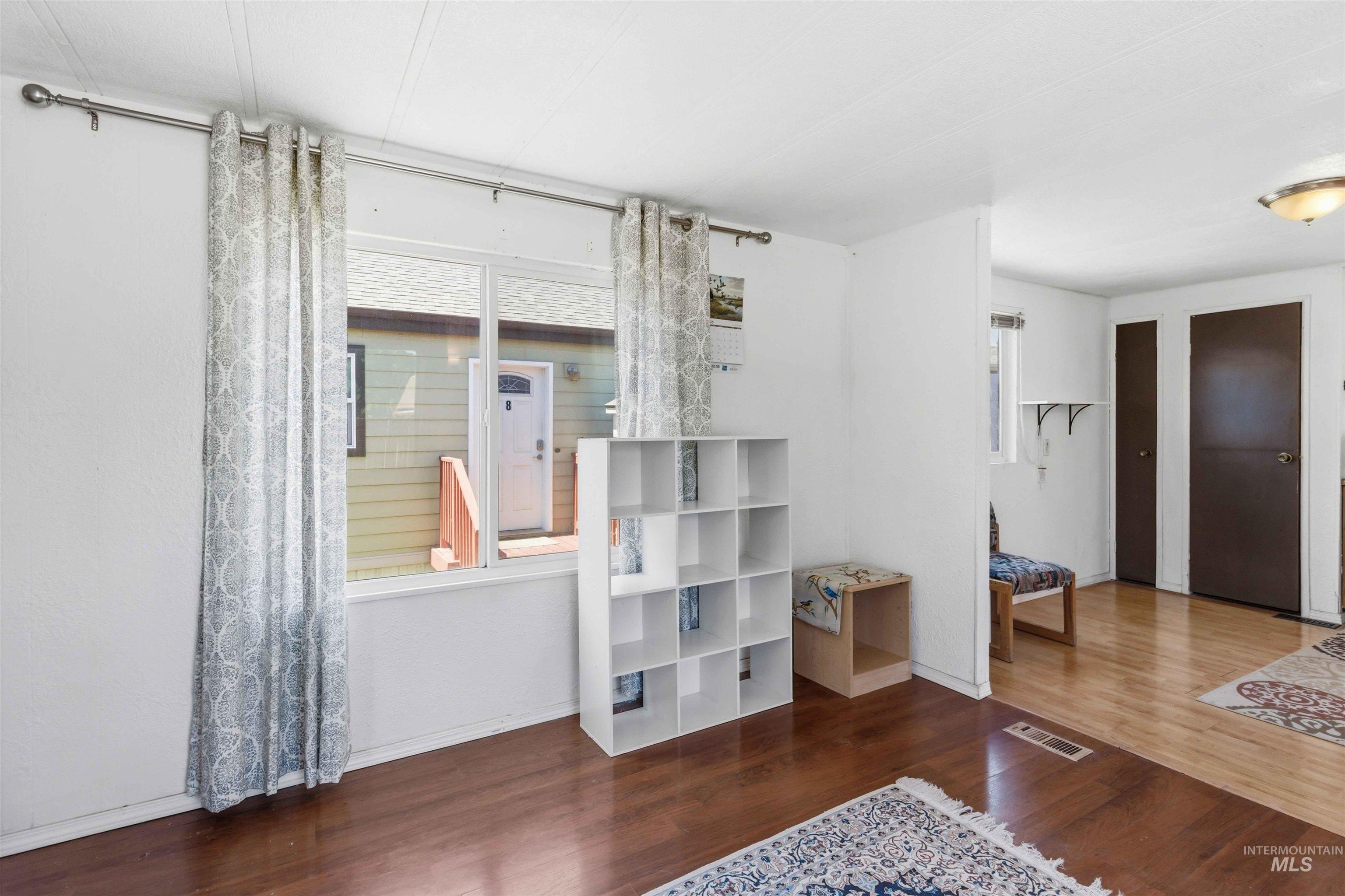 2815 W Dorian St Unit: 9