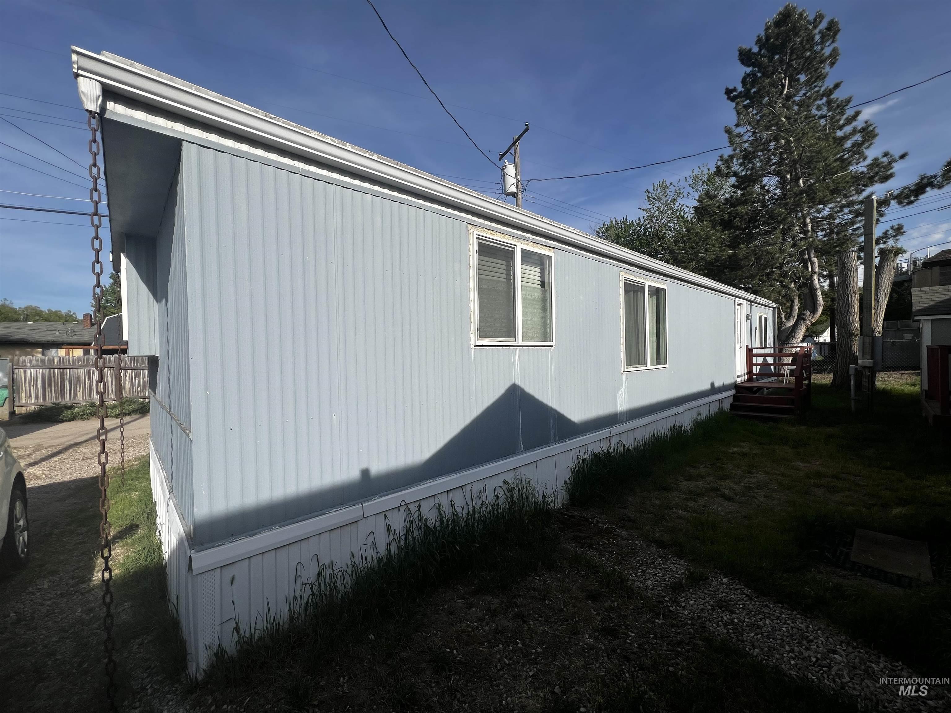 2815 W Dorian St Unit: 9