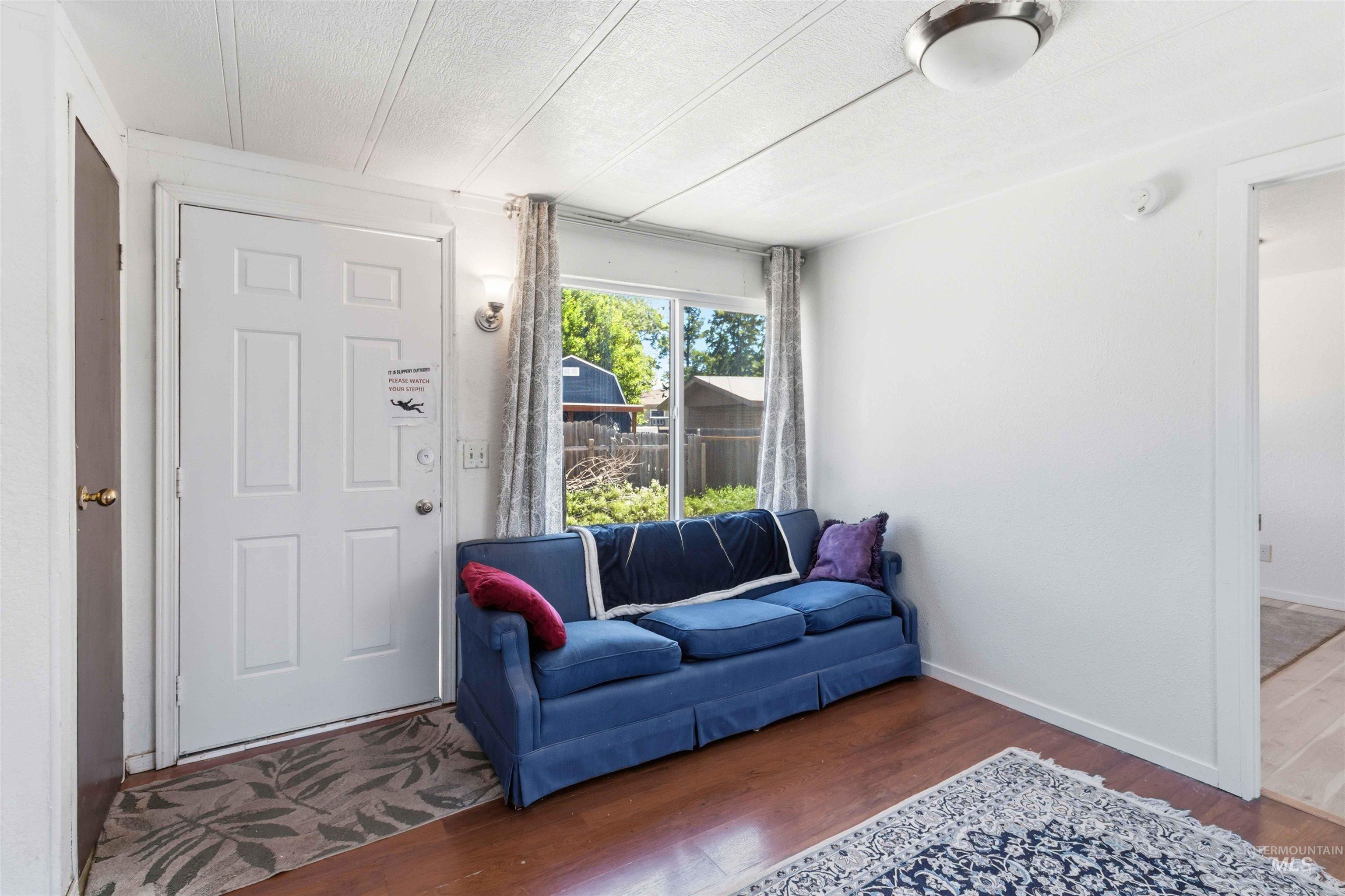 2815 W Dorian St Unit: 9