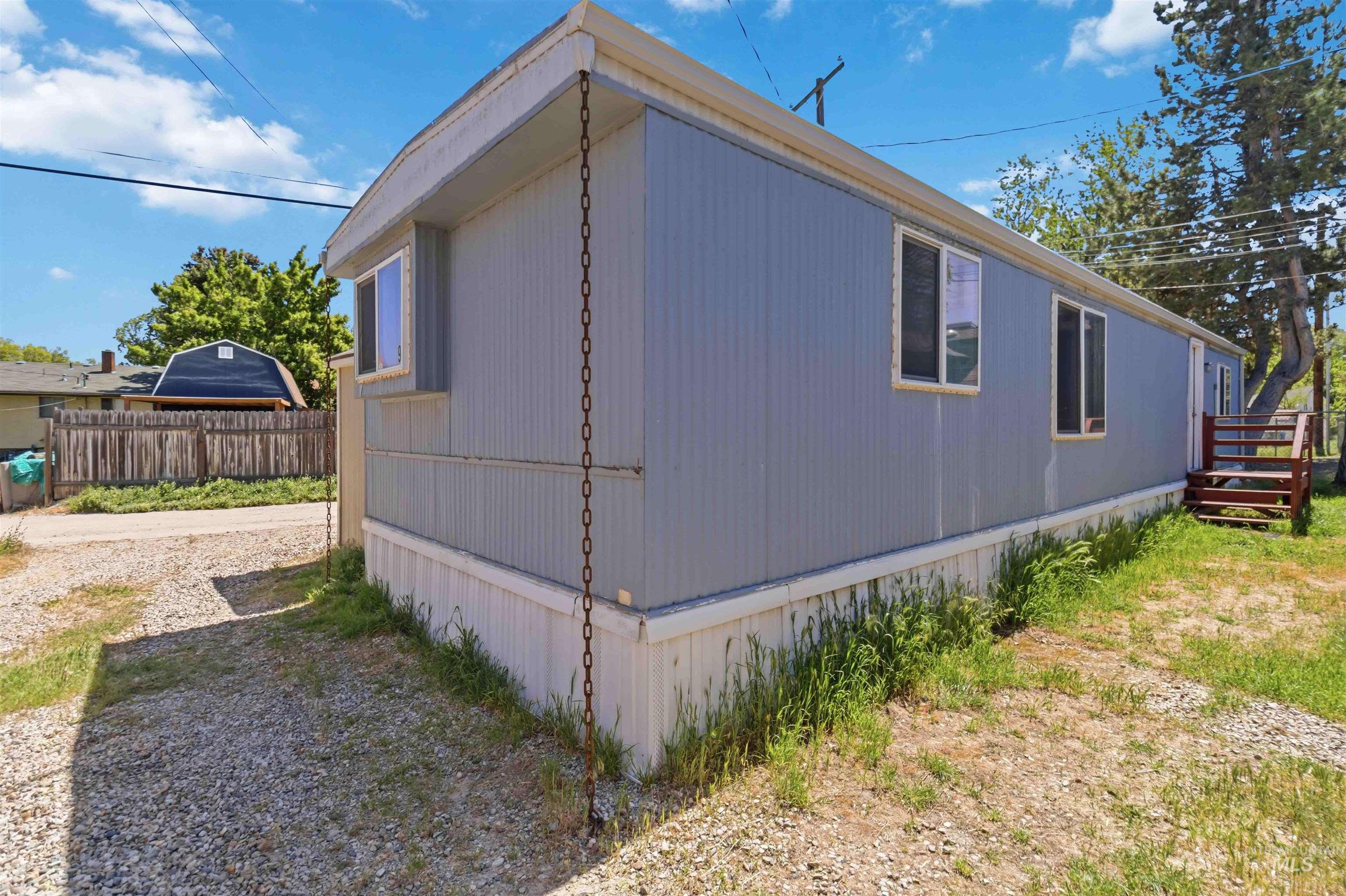 2815 W Dorian St Unit: 9