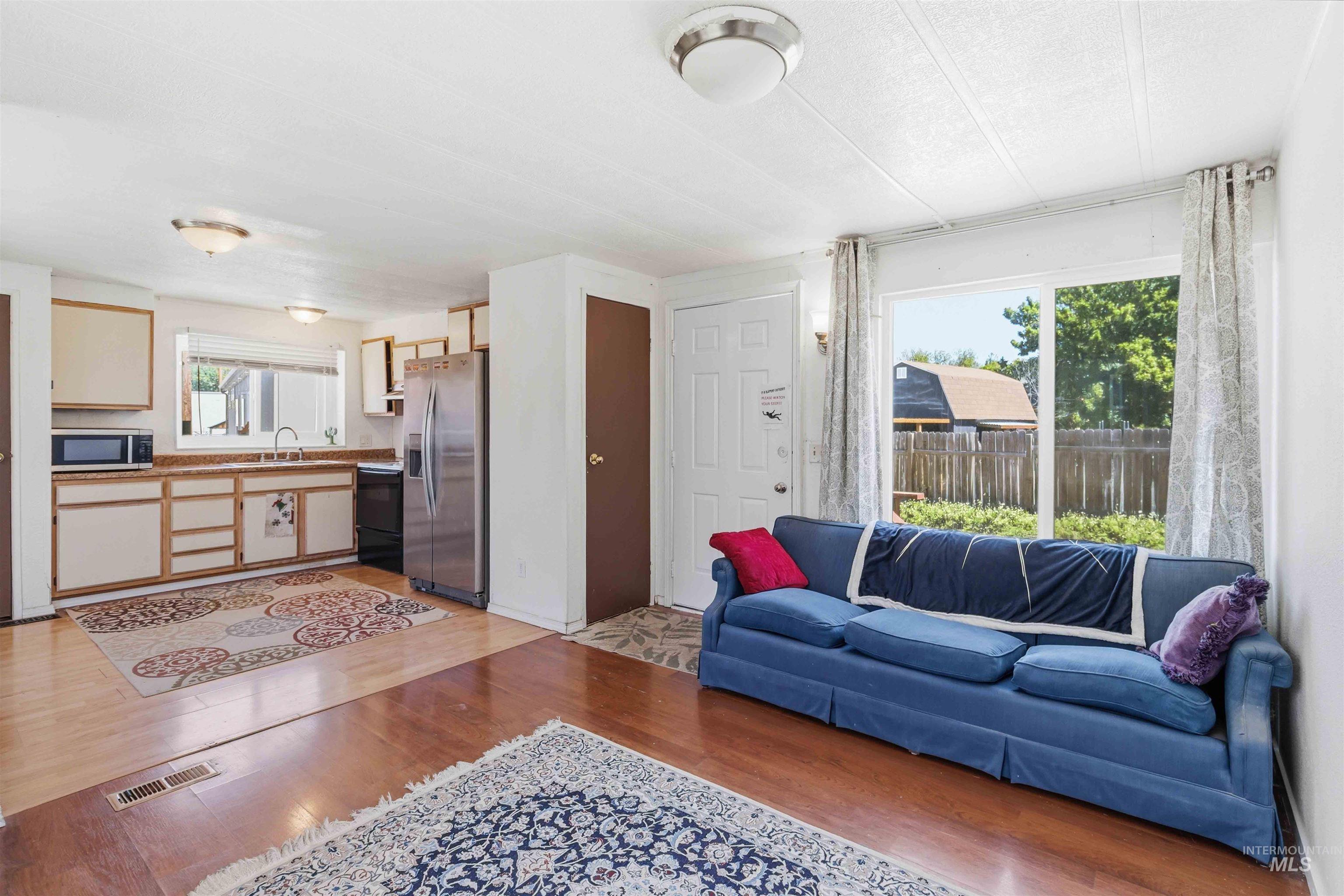 2815 W Dorian St Unit: 9