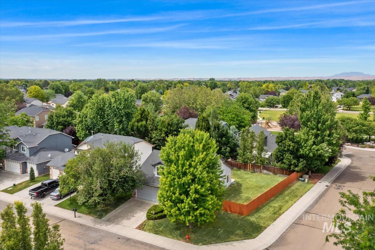 2080 W Sage Springs Ct