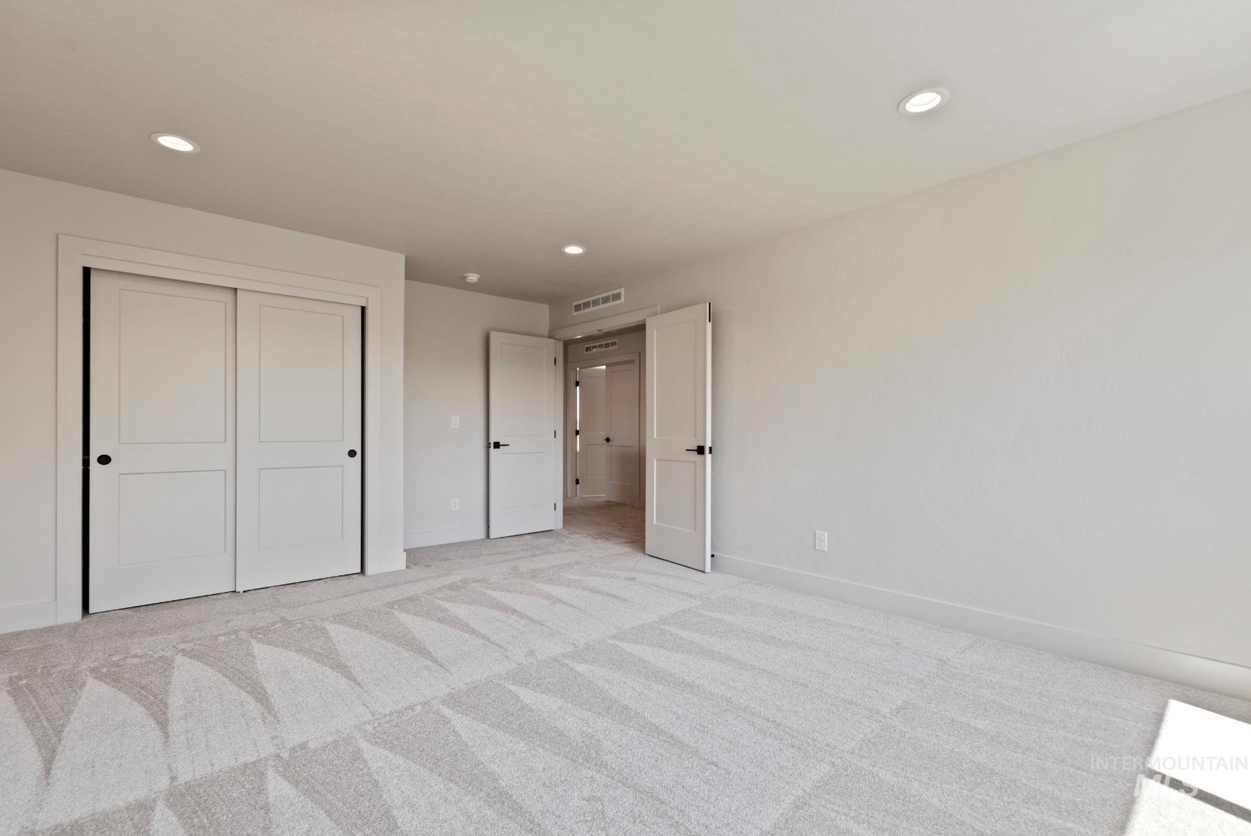 6742 N Wonder Unit: Rouge