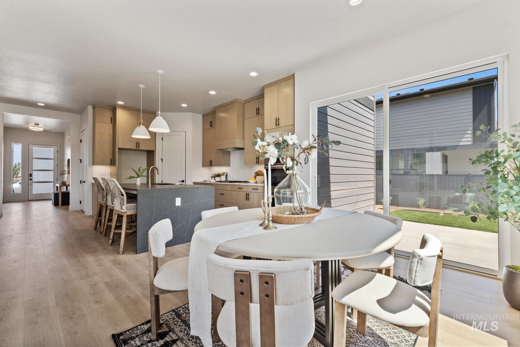 6742 N Wonder Unit: Rouge