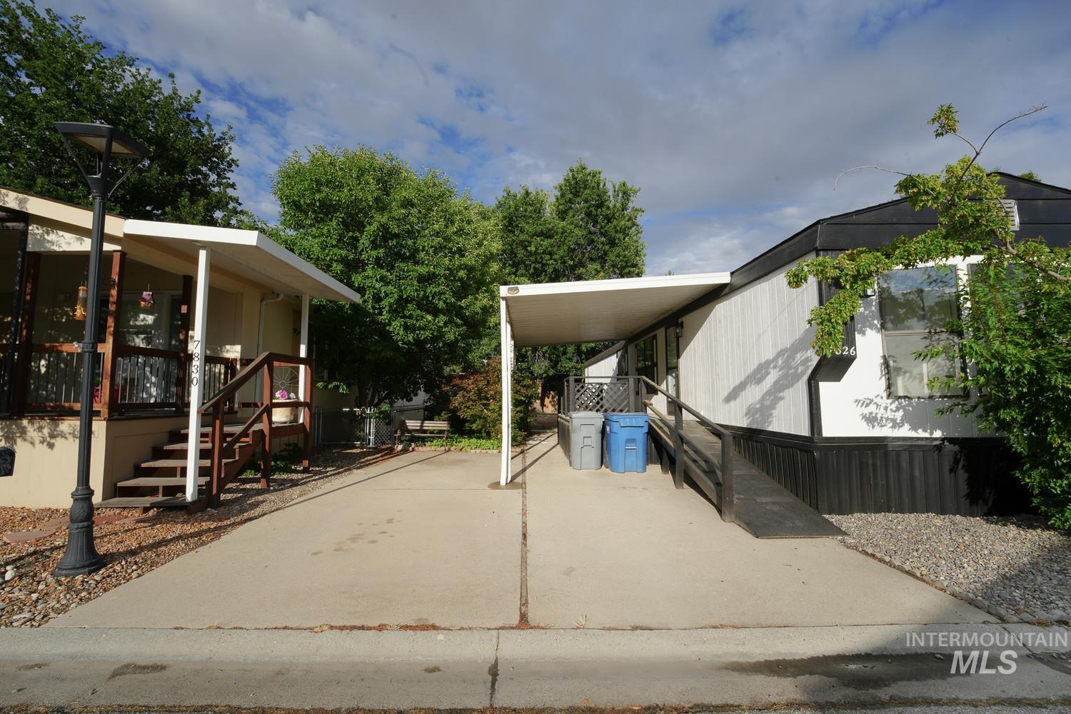 7826 Manassas Ln