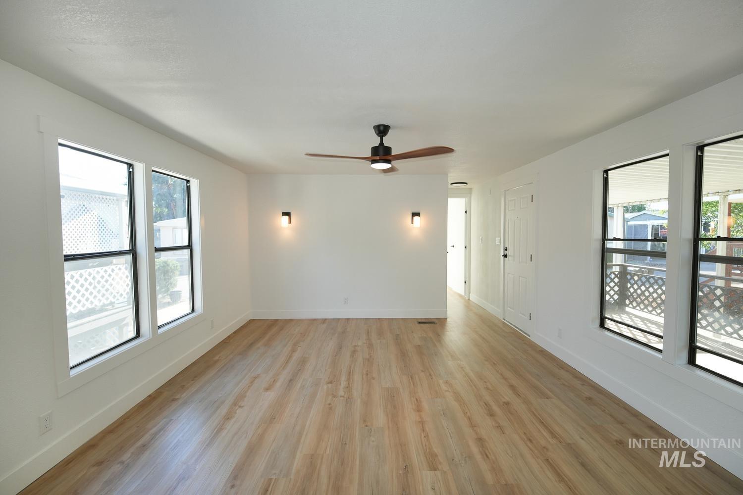 7826 Manassas Ln