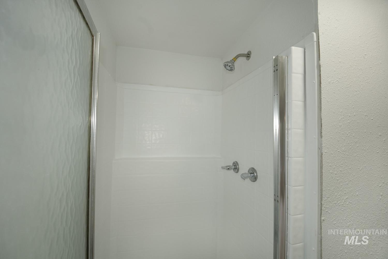 7826 Manassas Ln
