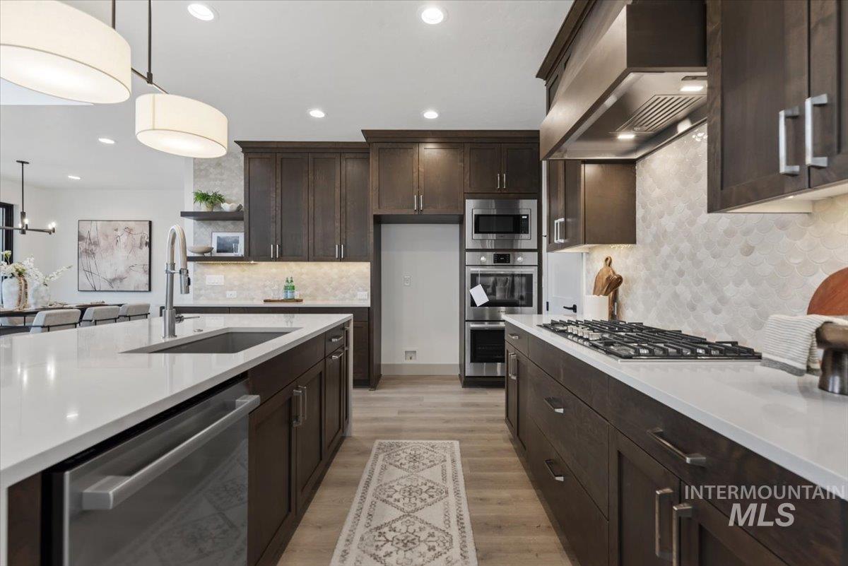 7586 W Centerline St Unit: Fremont