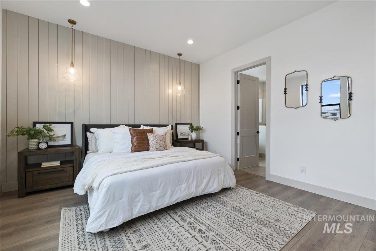 7878 W Flathead Lake St Unit: Rainier- 8'shop