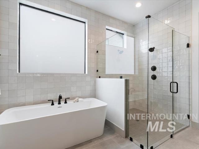 7878 W Flathead Lake St Unit: Rainier- 8'shop