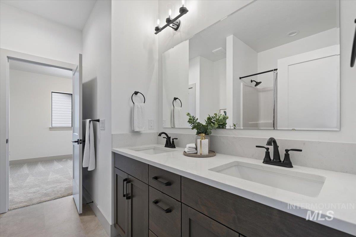 7878 W Flathead Lake St Unit: Rainier- 8'shop