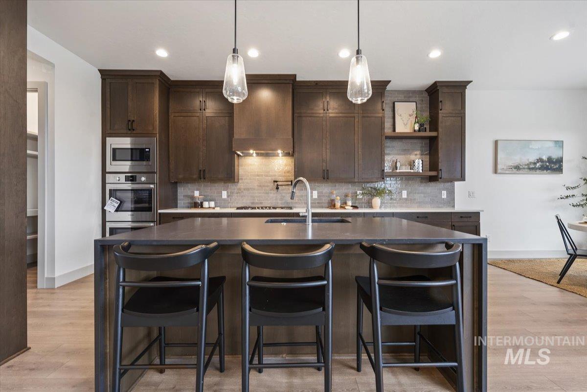 7878 W Flathead Lake St Unit: Rainier- 8'shop