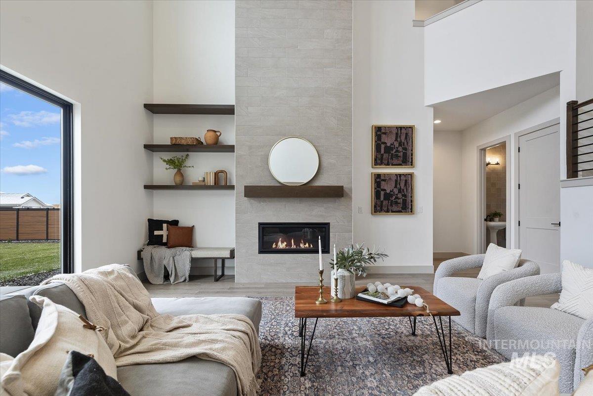 7878 W Flathead Lake St Unit: Rainier- 8'shop