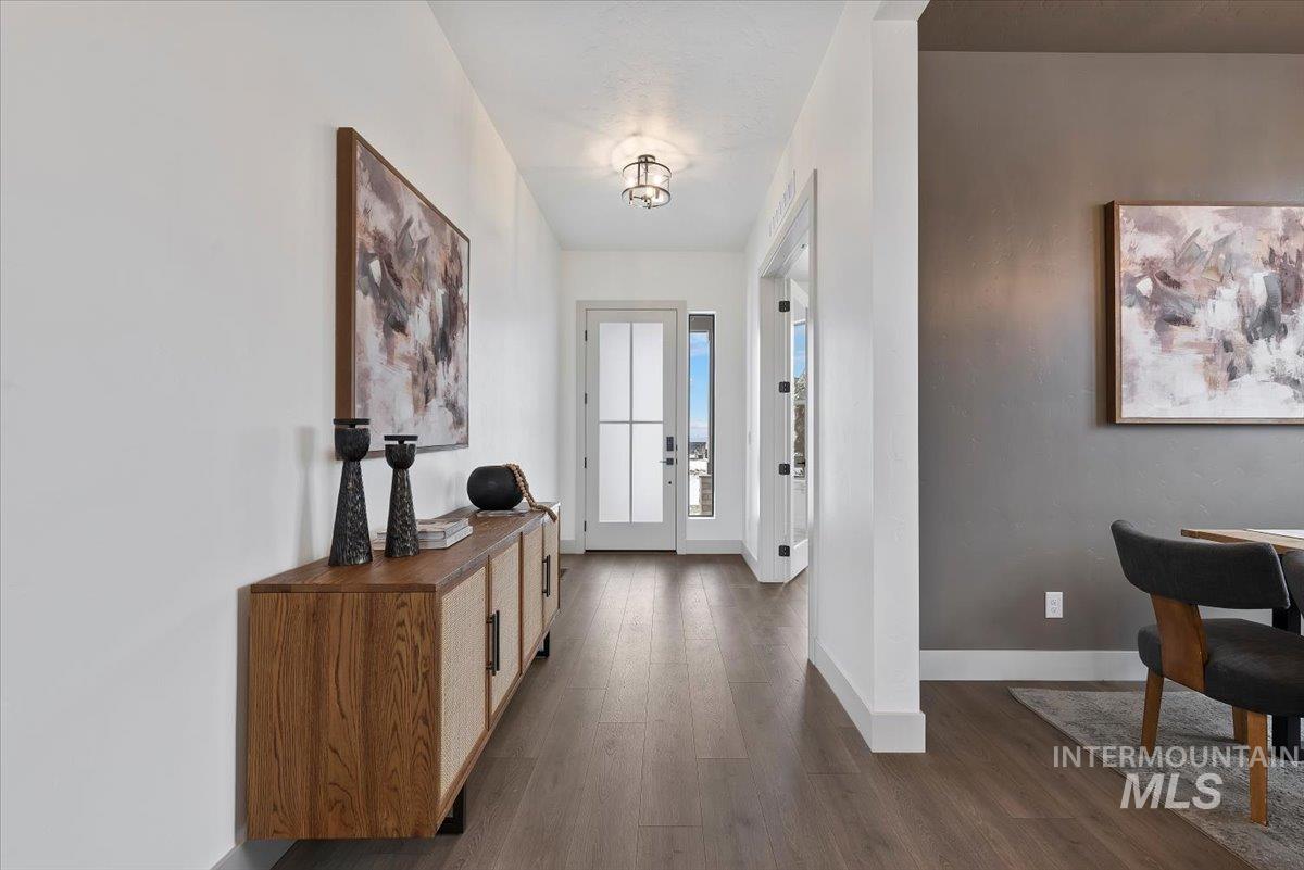 7878 W Flathead Lake St Unit: Rainier- 8'shop
