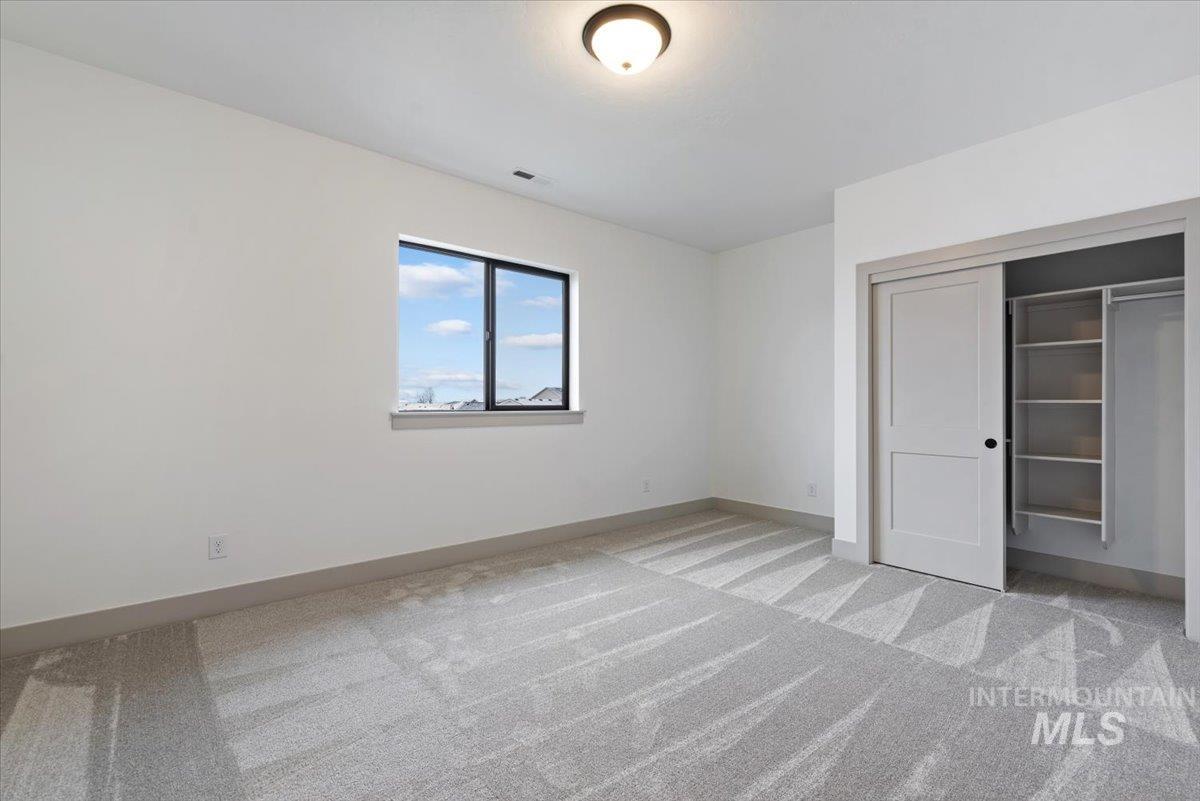7878 W Flathead Lake St Unit: Rainier- 8'shop