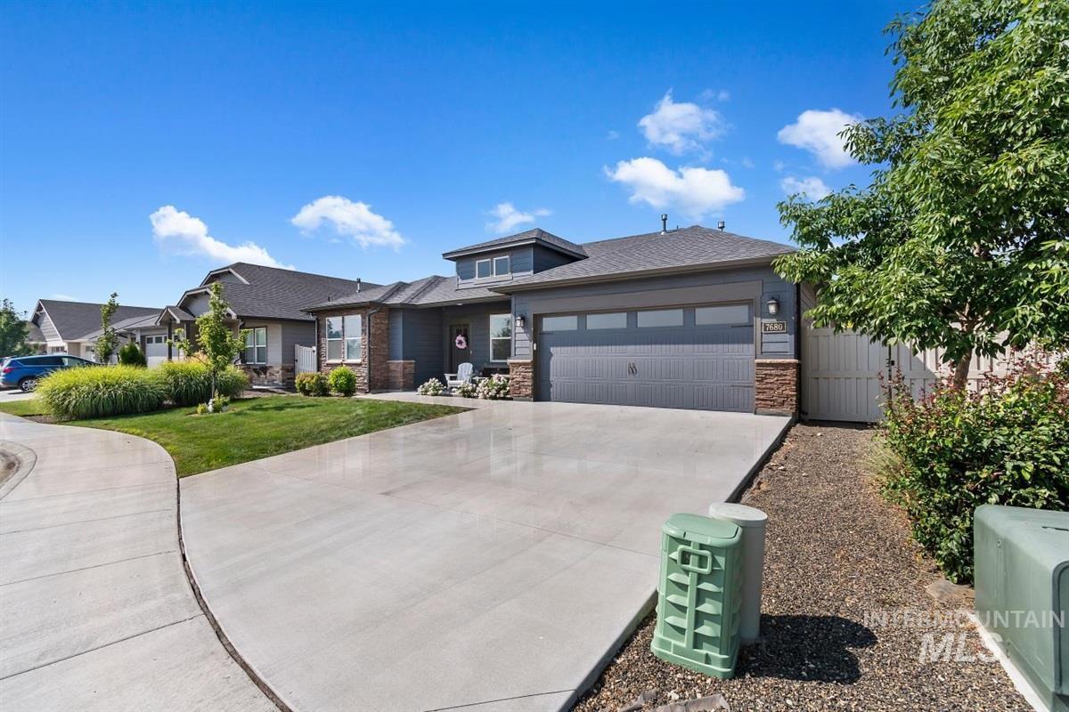 7680 W Blackberry Ct.